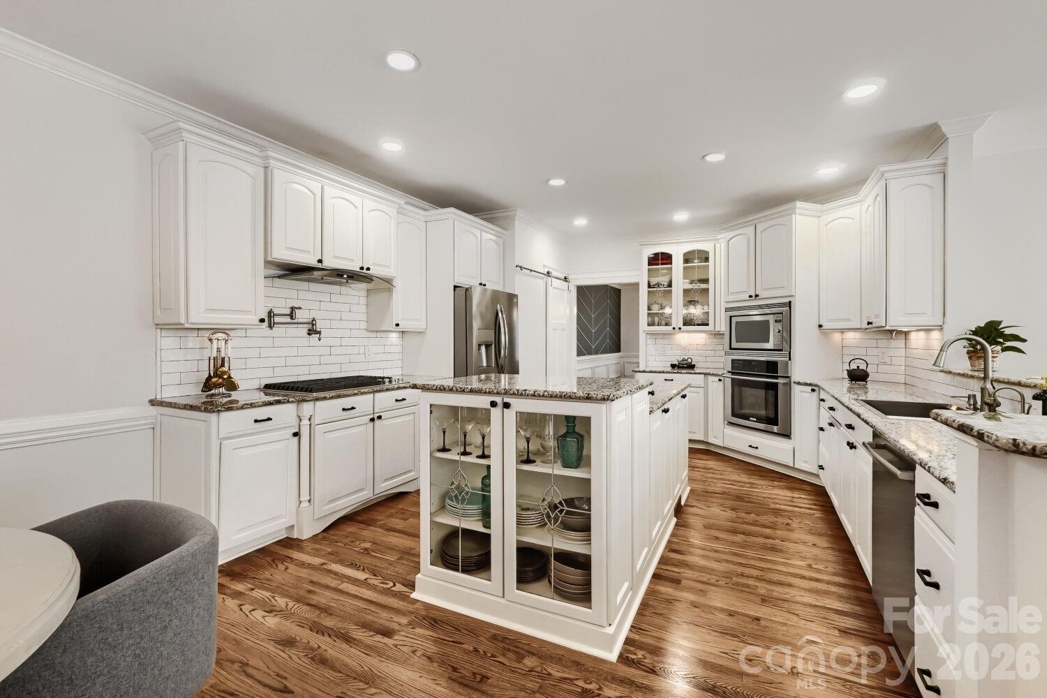 6605 Saunton Court