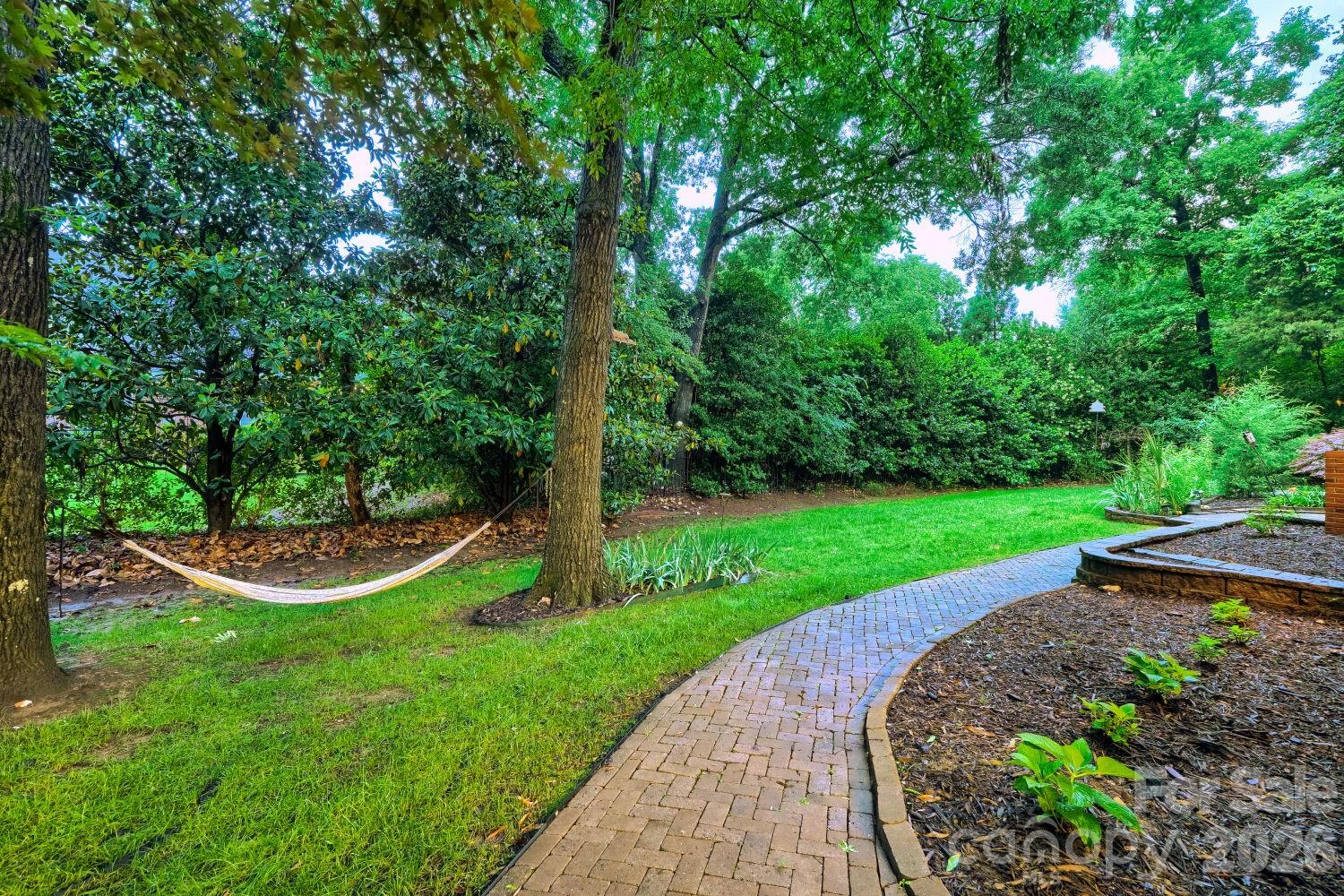 6605 Saunton Court