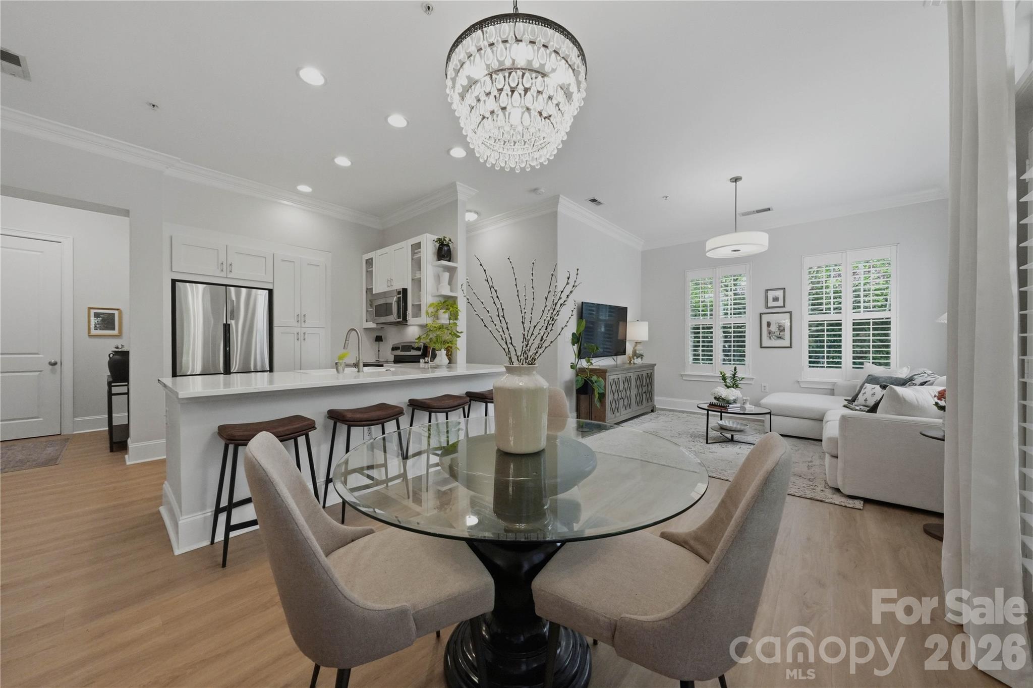 2946 Selwyn Avenue Unit: 112