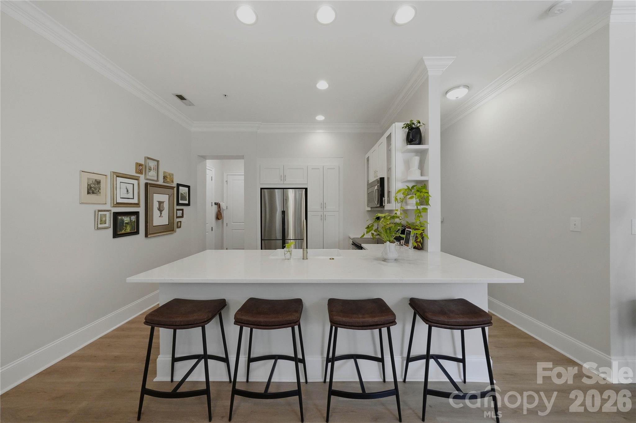 2946 Selwyn Avenue Unit: 112