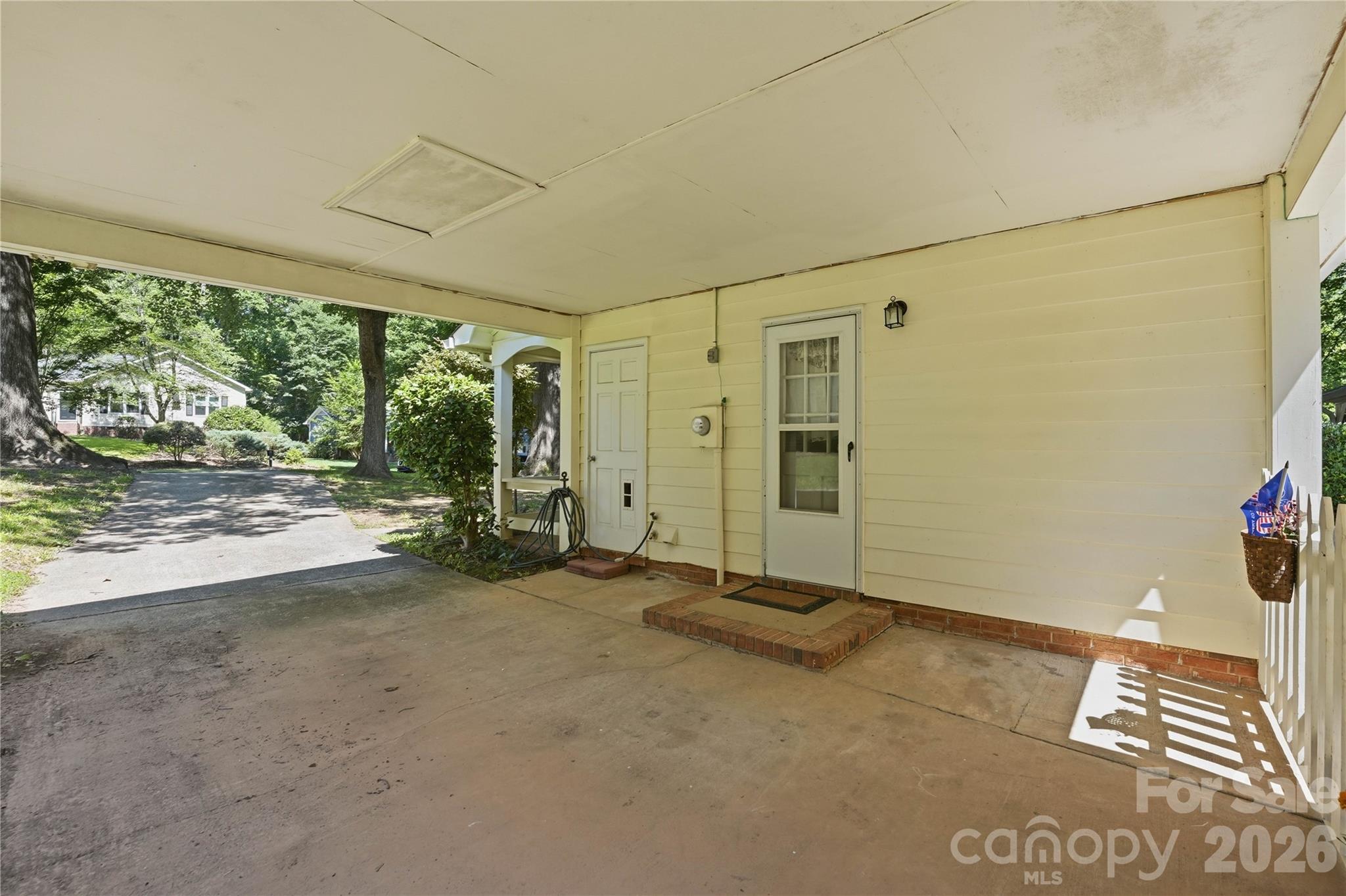 7626 Winterset Drive