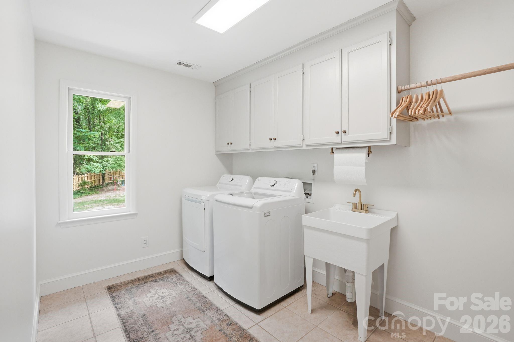 2516 Greenbrook Parkway