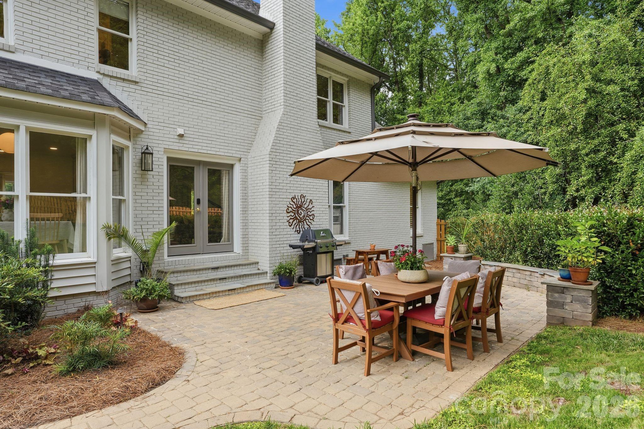 2516 Greenbrook Parkway