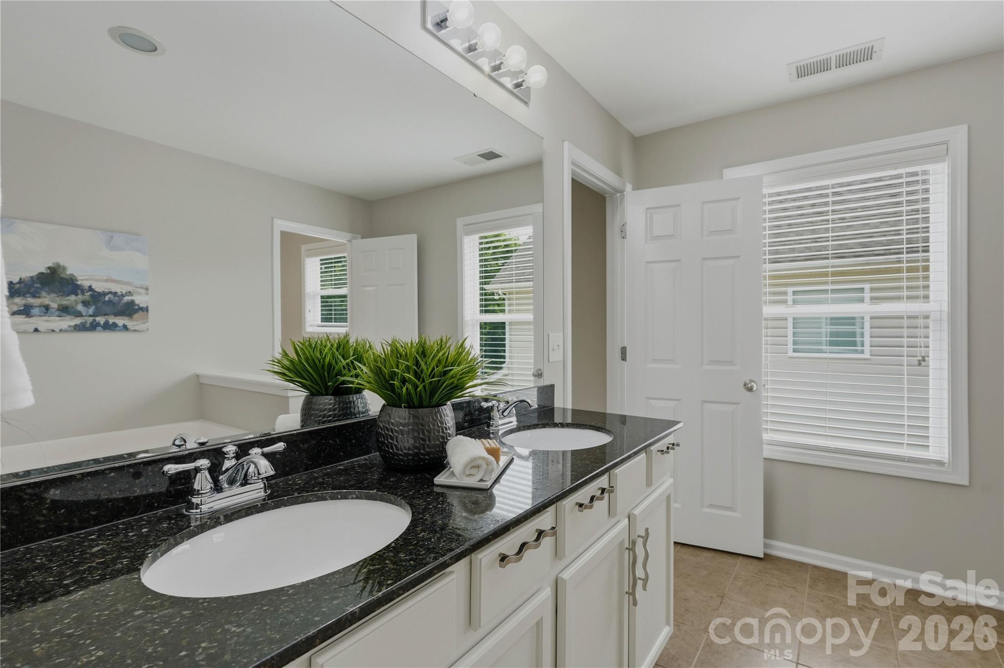 1533 Ridge Haven Road Unit: Vh2