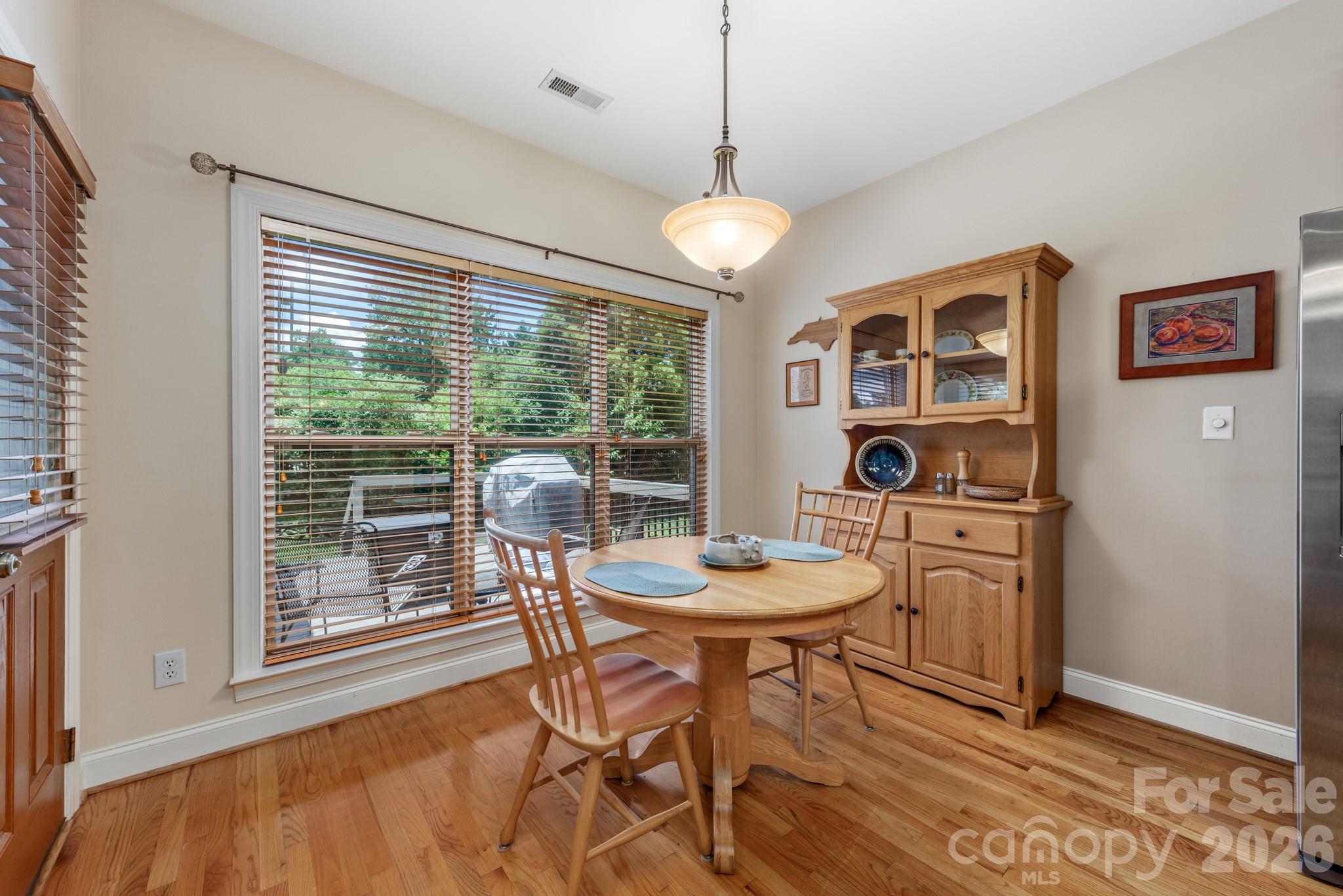 7032 Kidwelly Lane