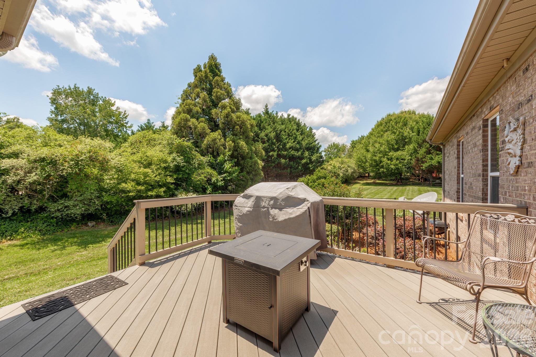 7032 Kidwelly Lane