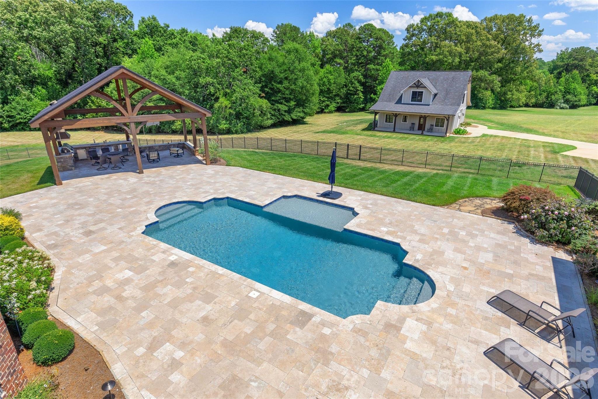 3200 Beaty Road
