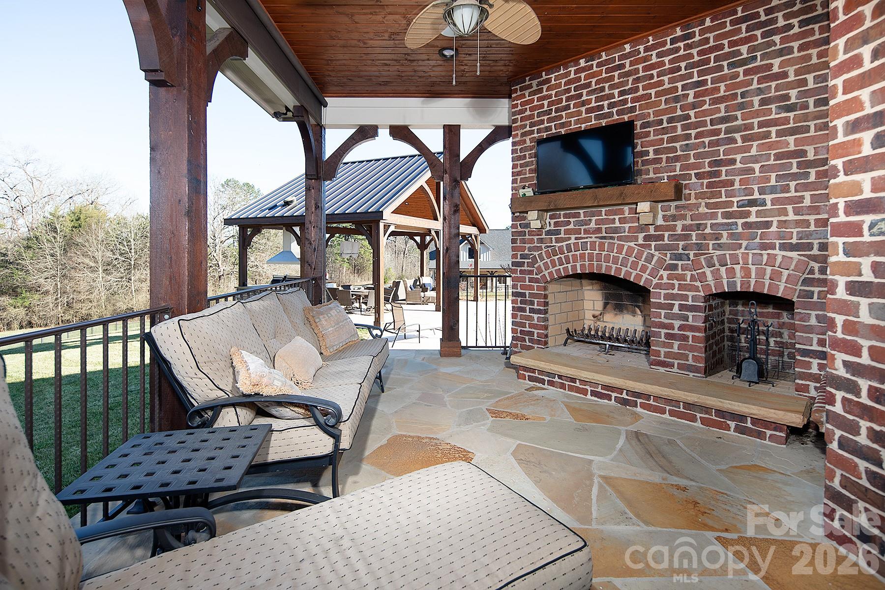 3200 Beaty Road