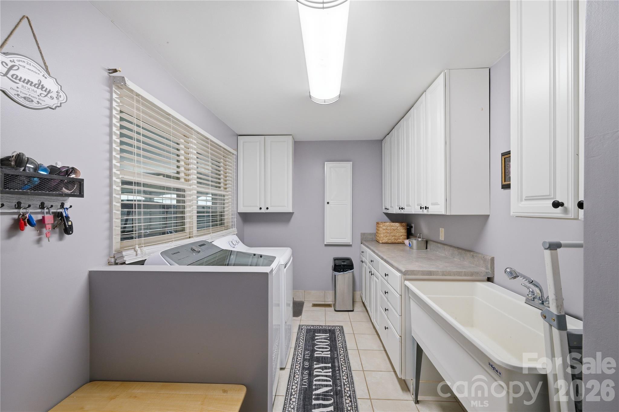 1425 Hobson Road