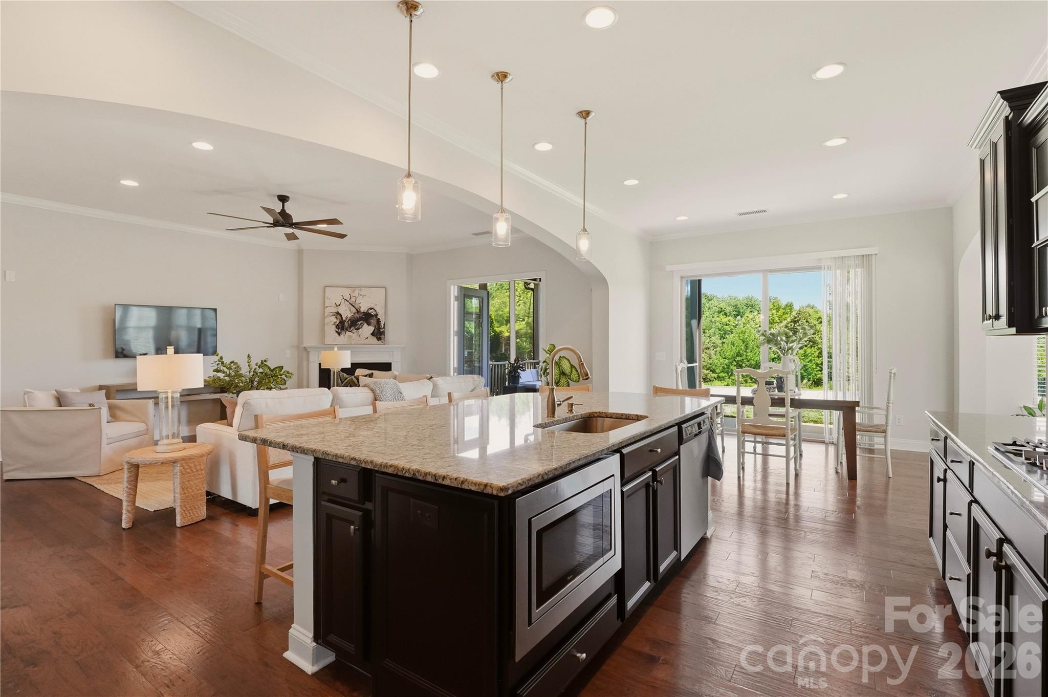 1202 Oleander Lane
