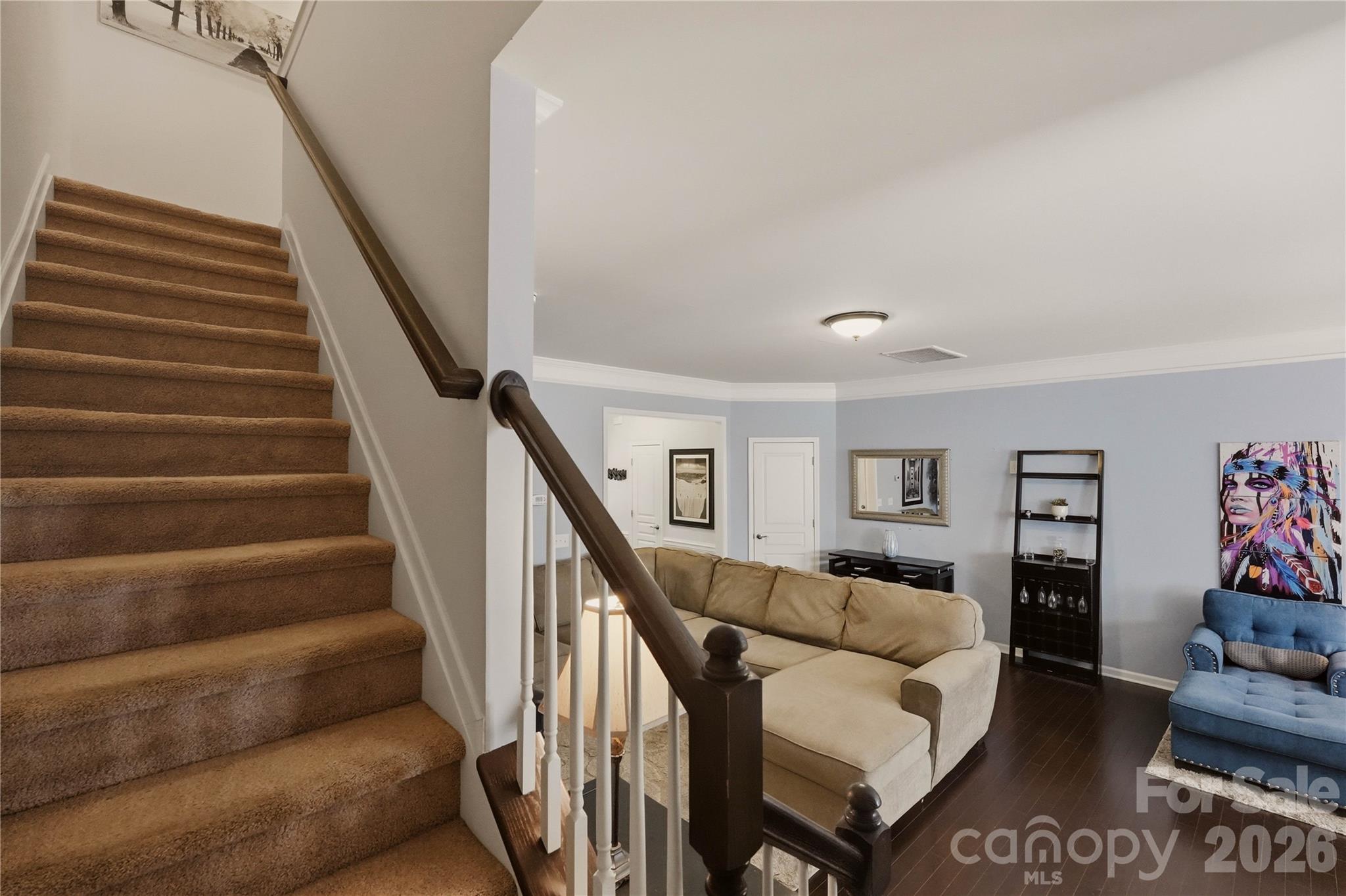 2433 Diplomat Lane