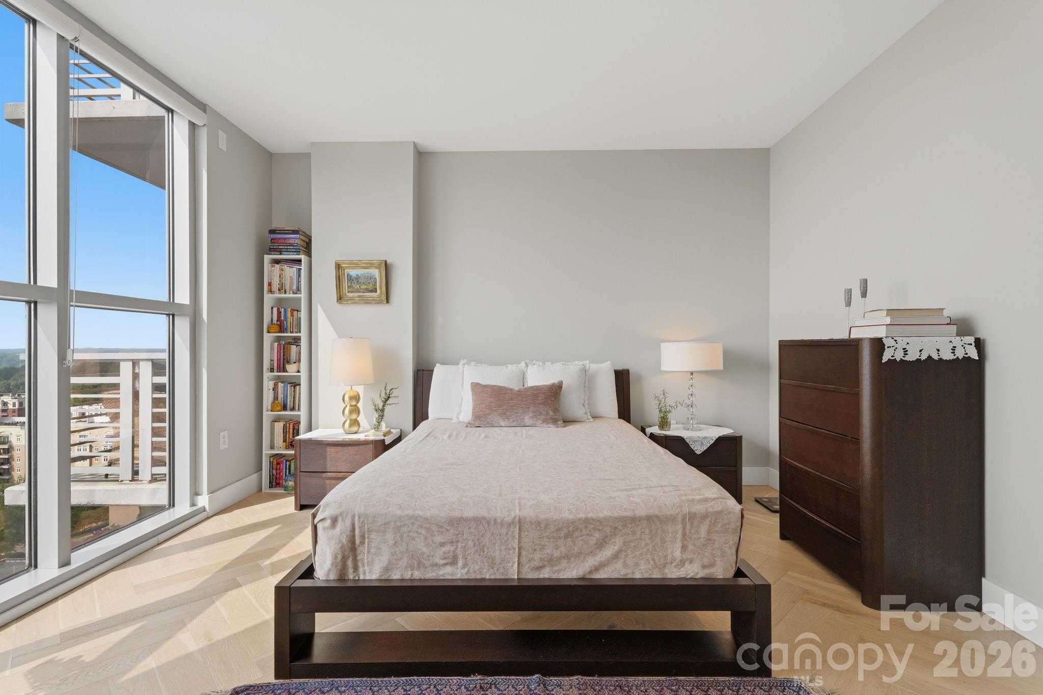 333 W Trade Street Unit: 1306