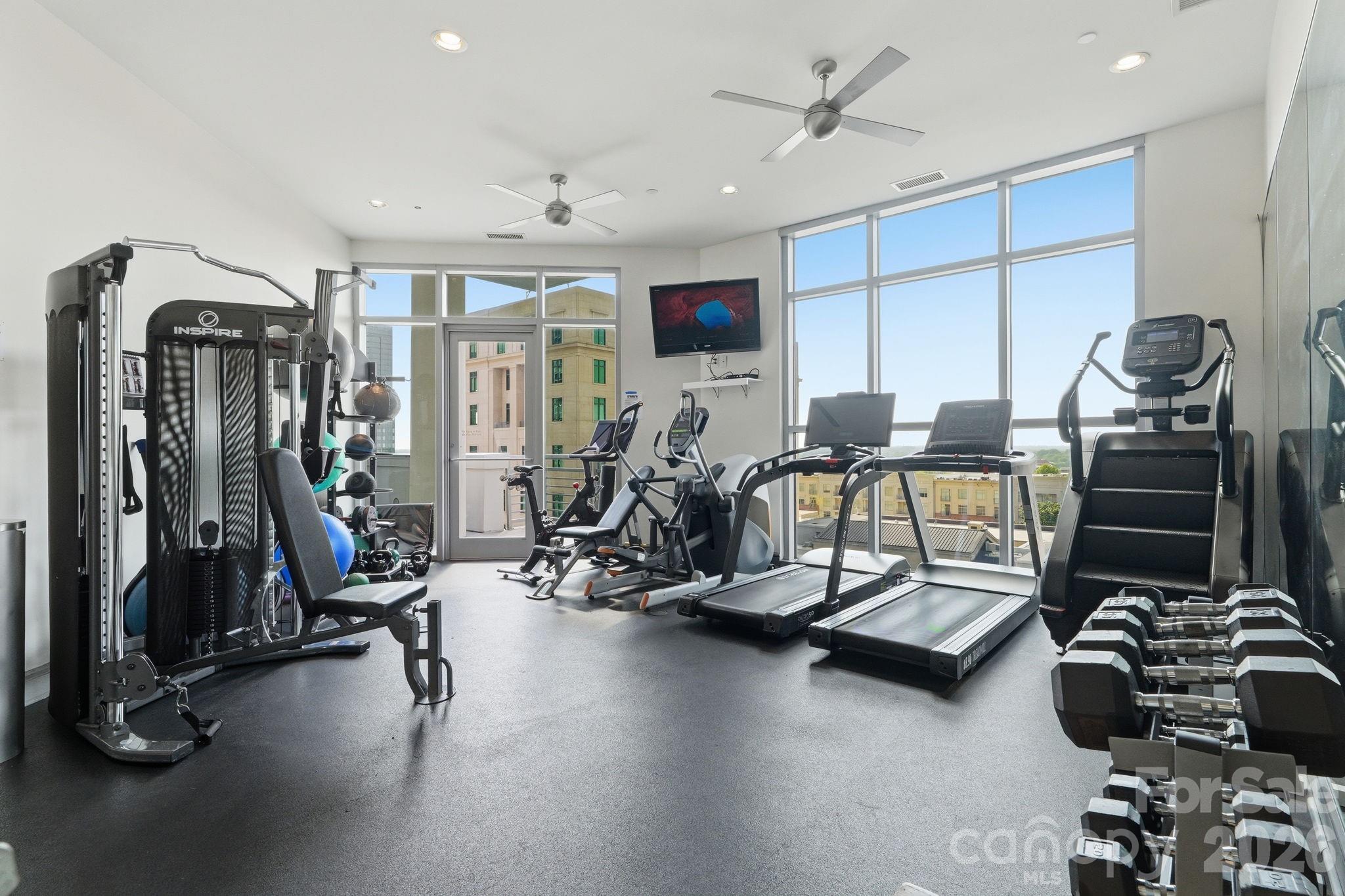 333 W Trade Street Unit: 1306
