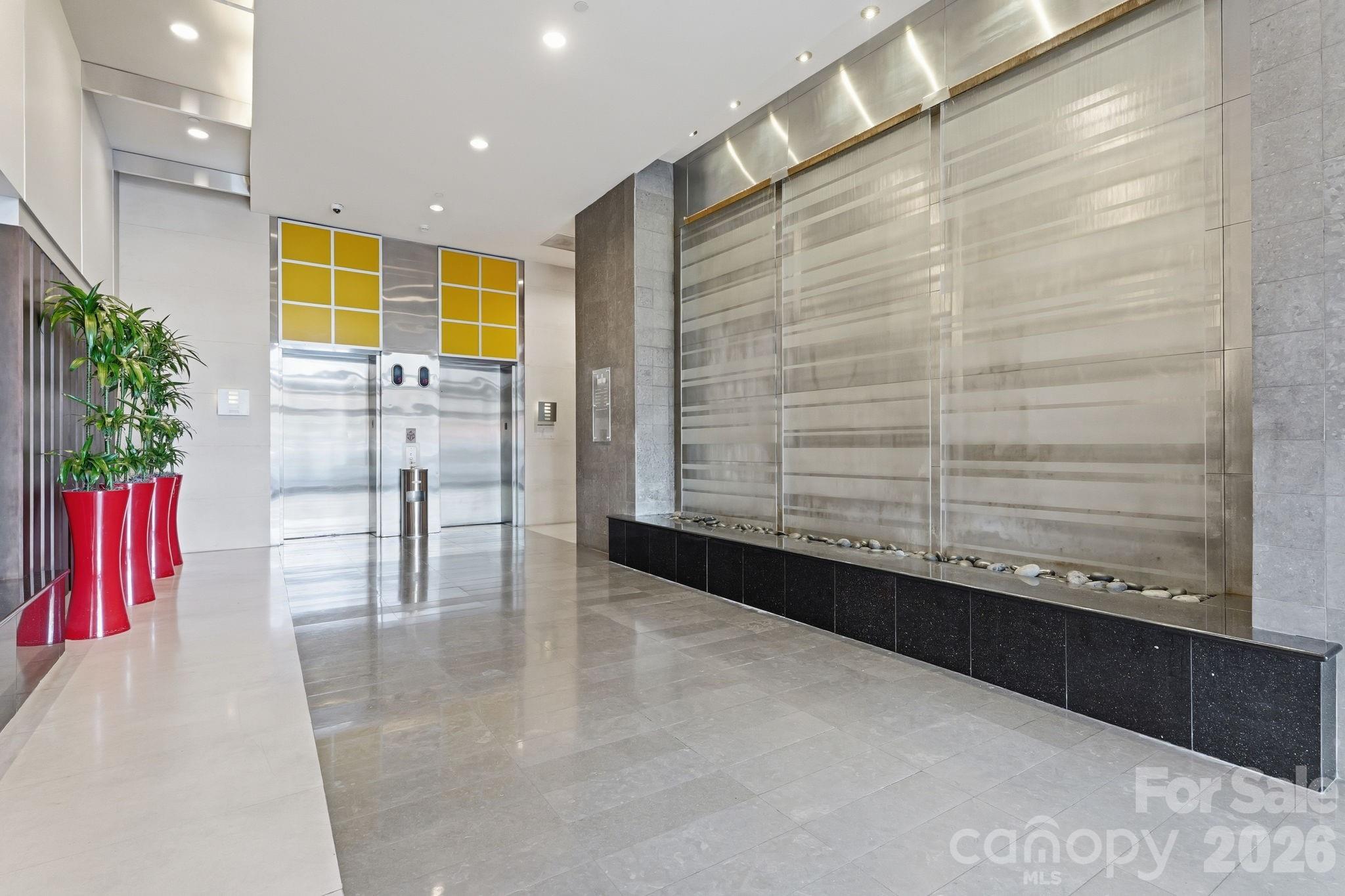 333 W Trade Street Unit: 1306