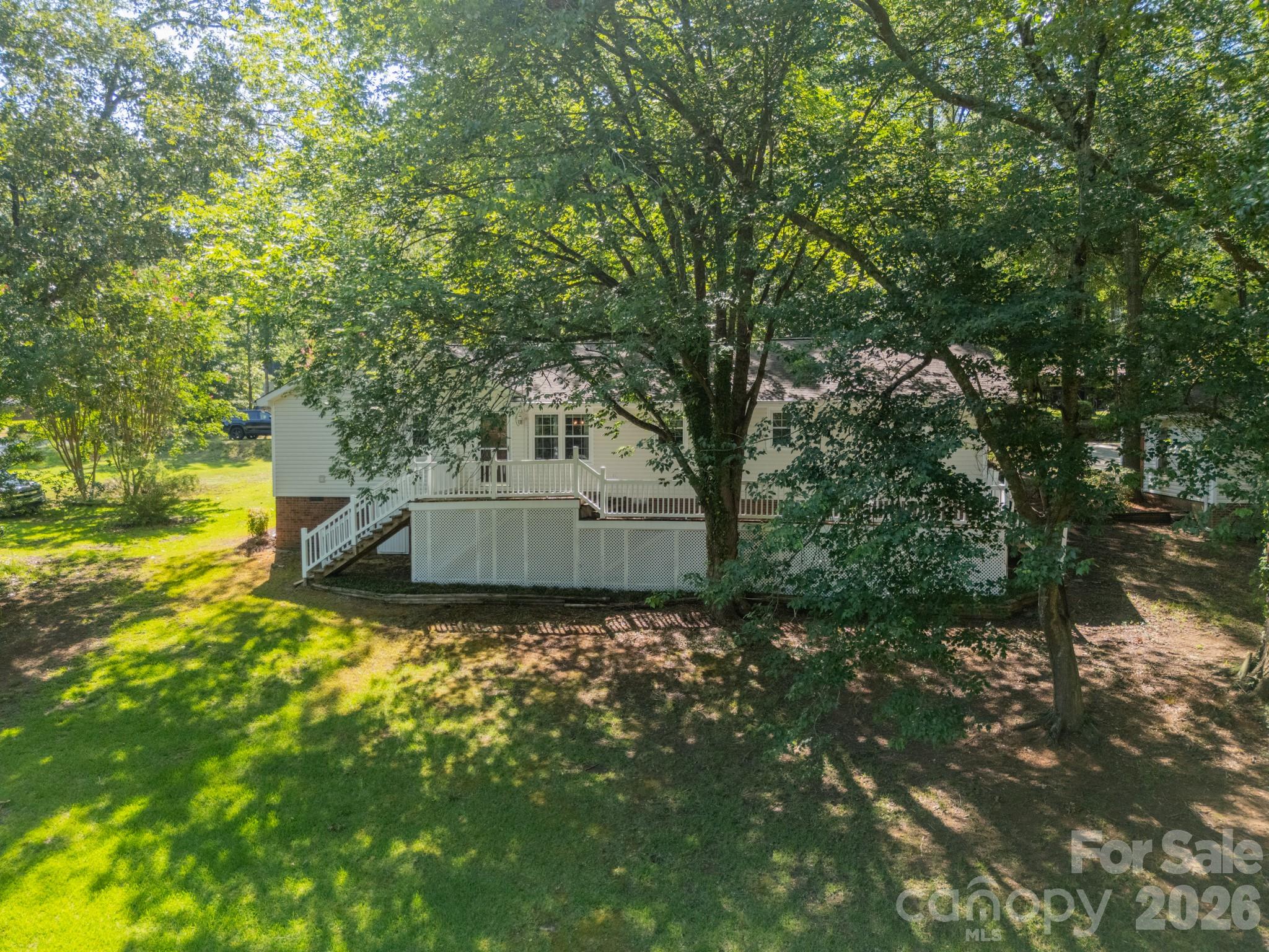 1077 E Shore Drive