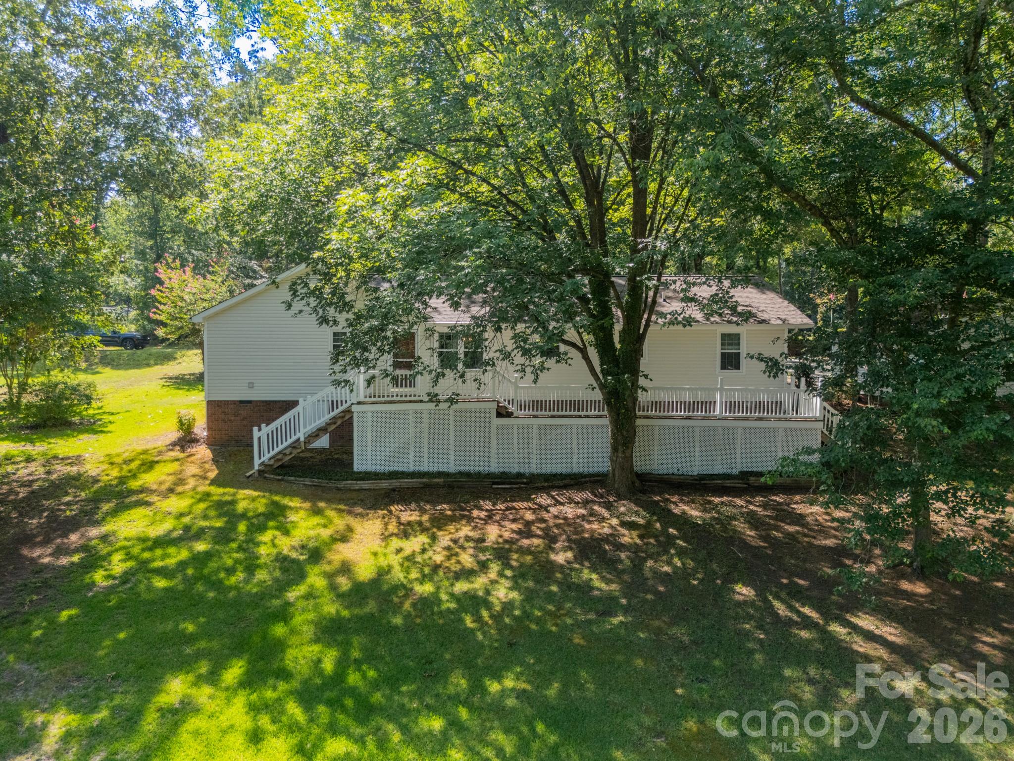 1077 E Shore Drive