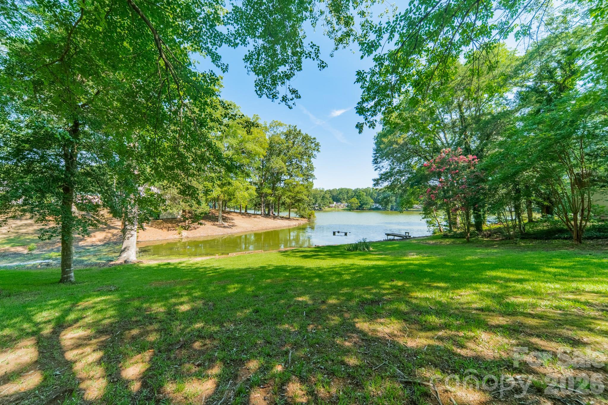 1077 E Shore Drive