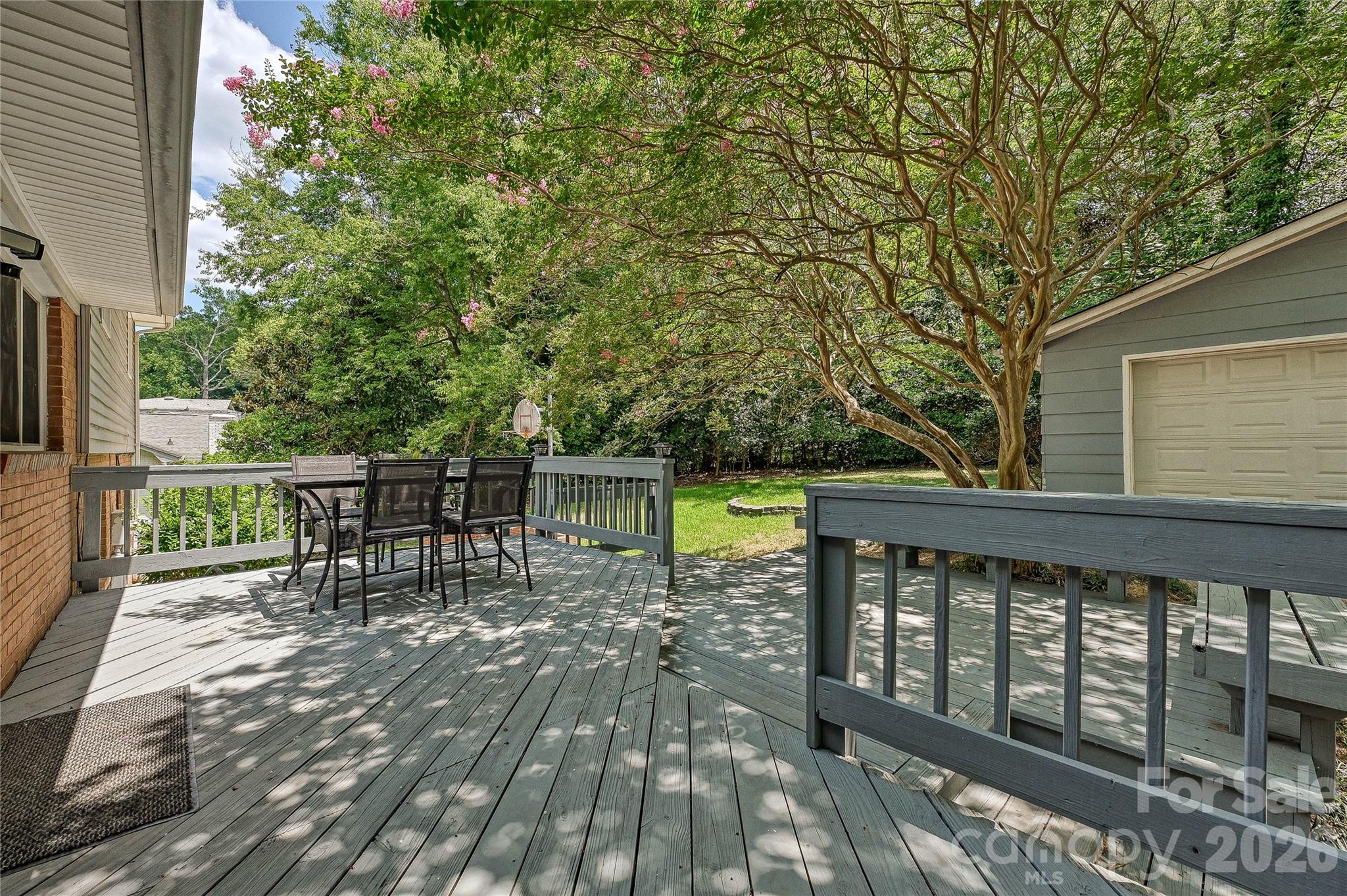 2308 Knickerbocker Drive