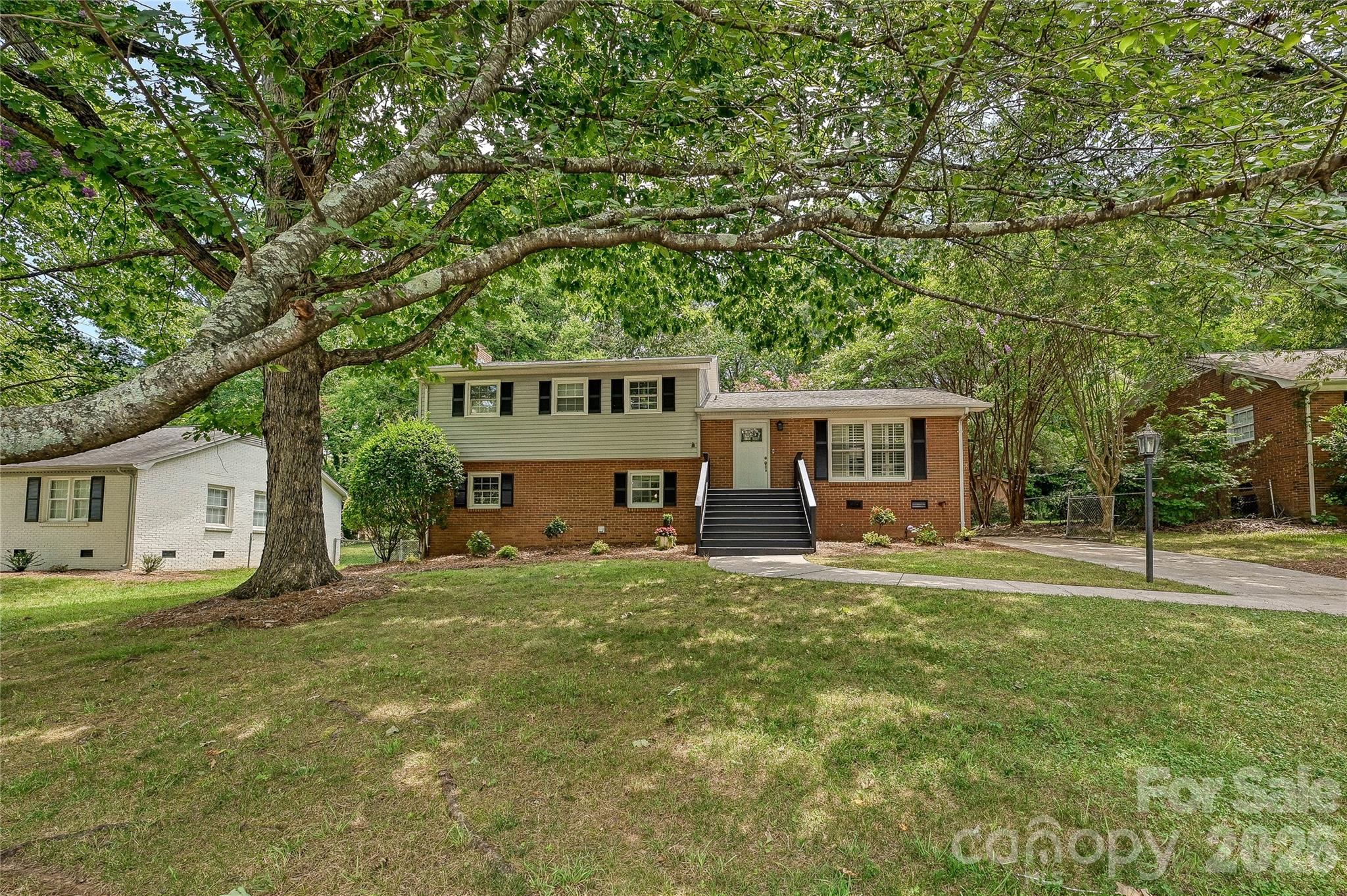 2308 Knickerbocker Drive