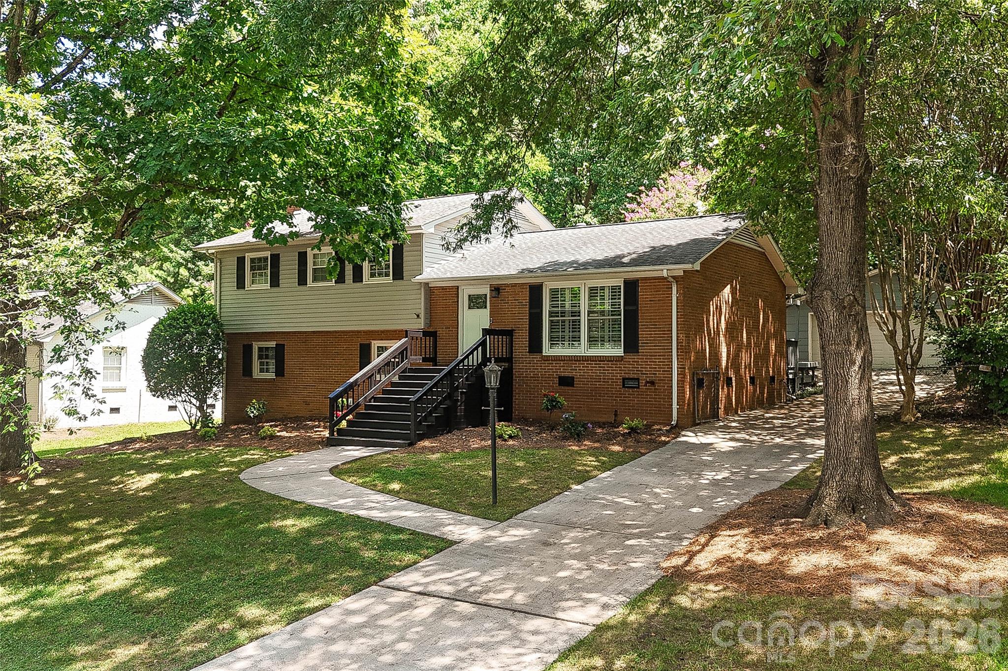 2308 Knickerbocker Drive
