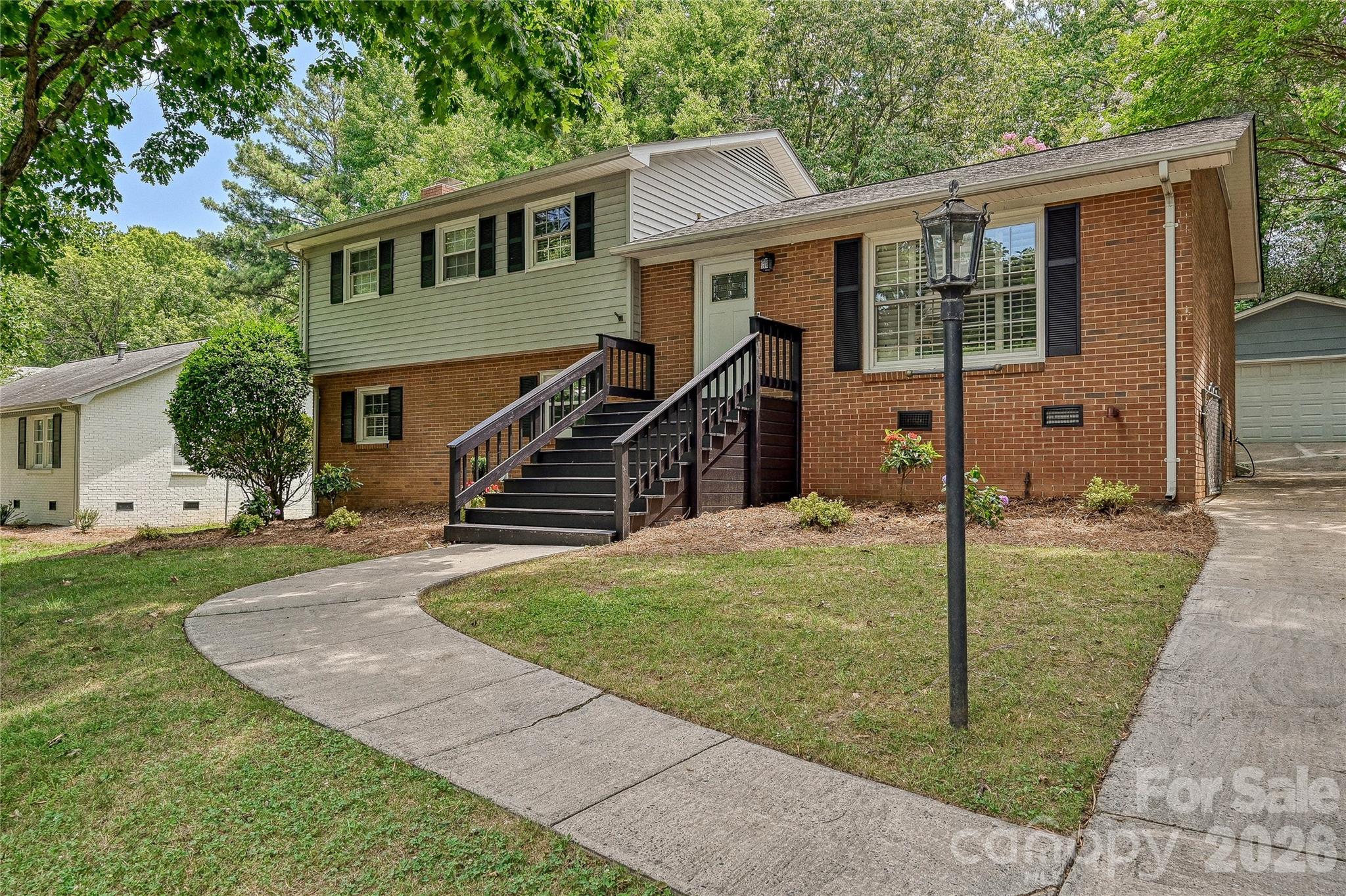 2308 Knickerbocker Drive