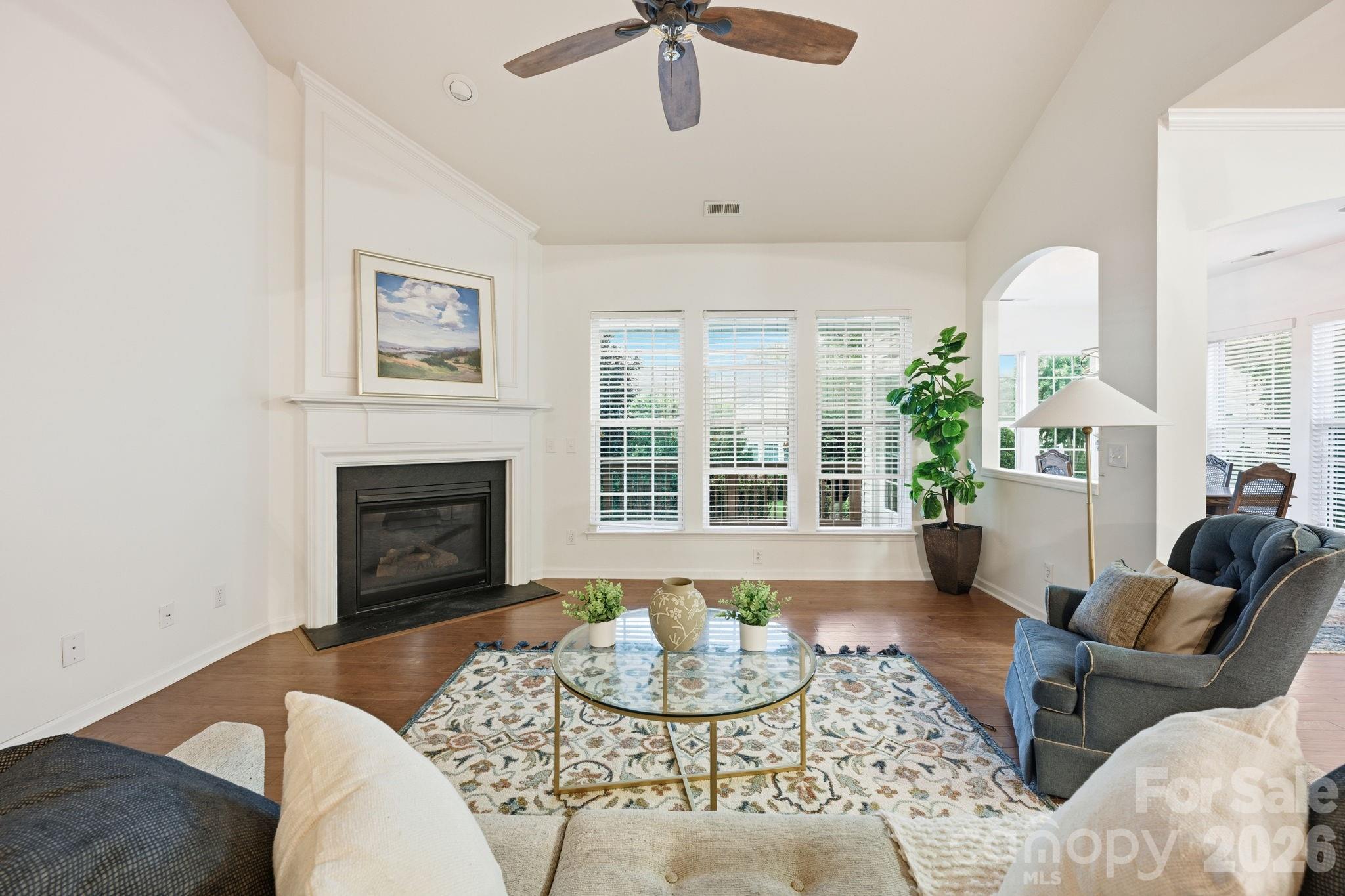 1040 Mesa Verde Drive
