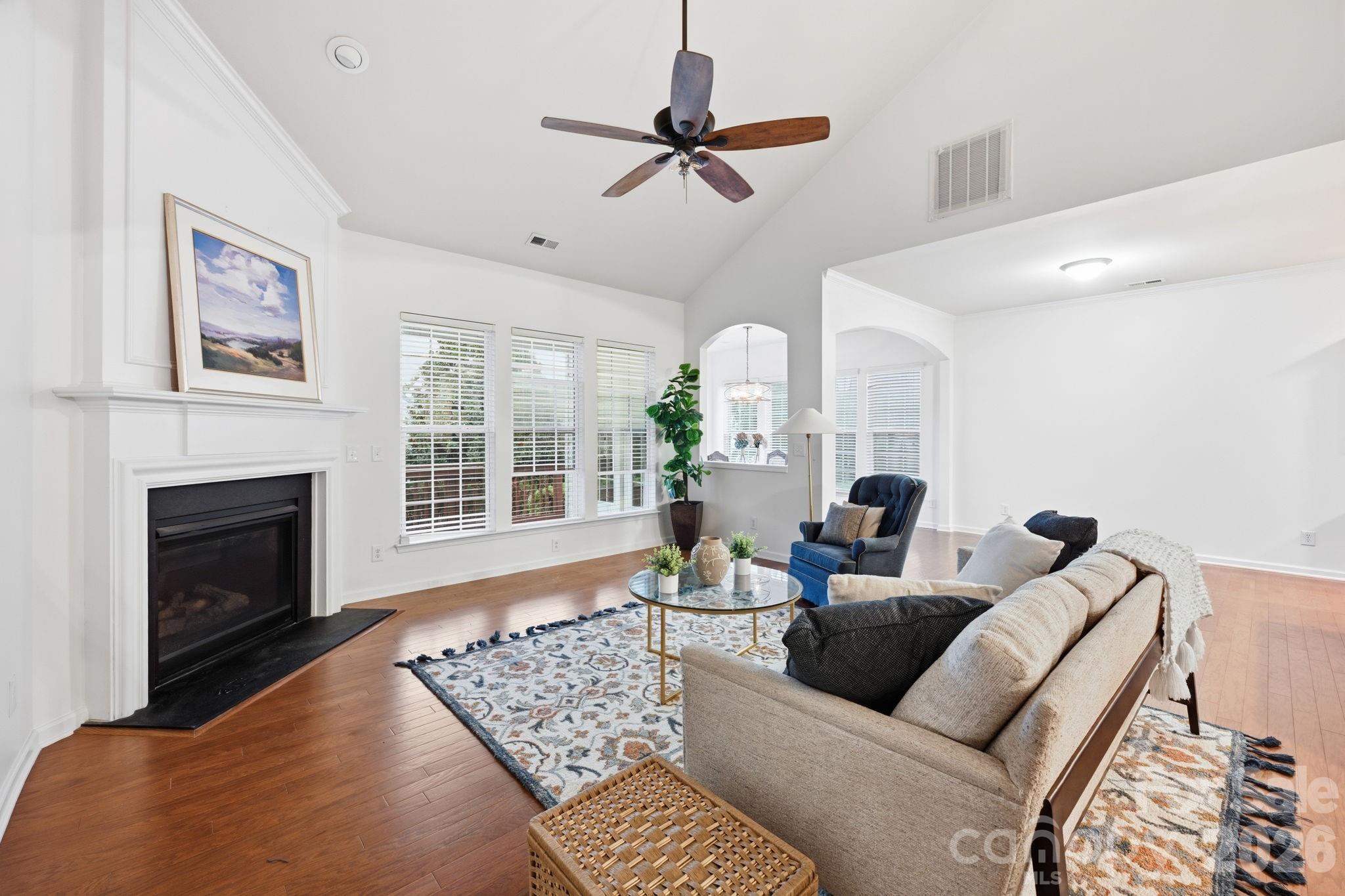 1040 Mesa Verde Drive
