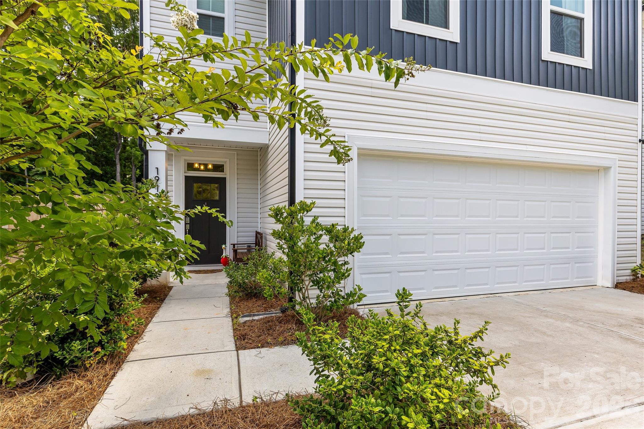 1913 Marlwood Circle
