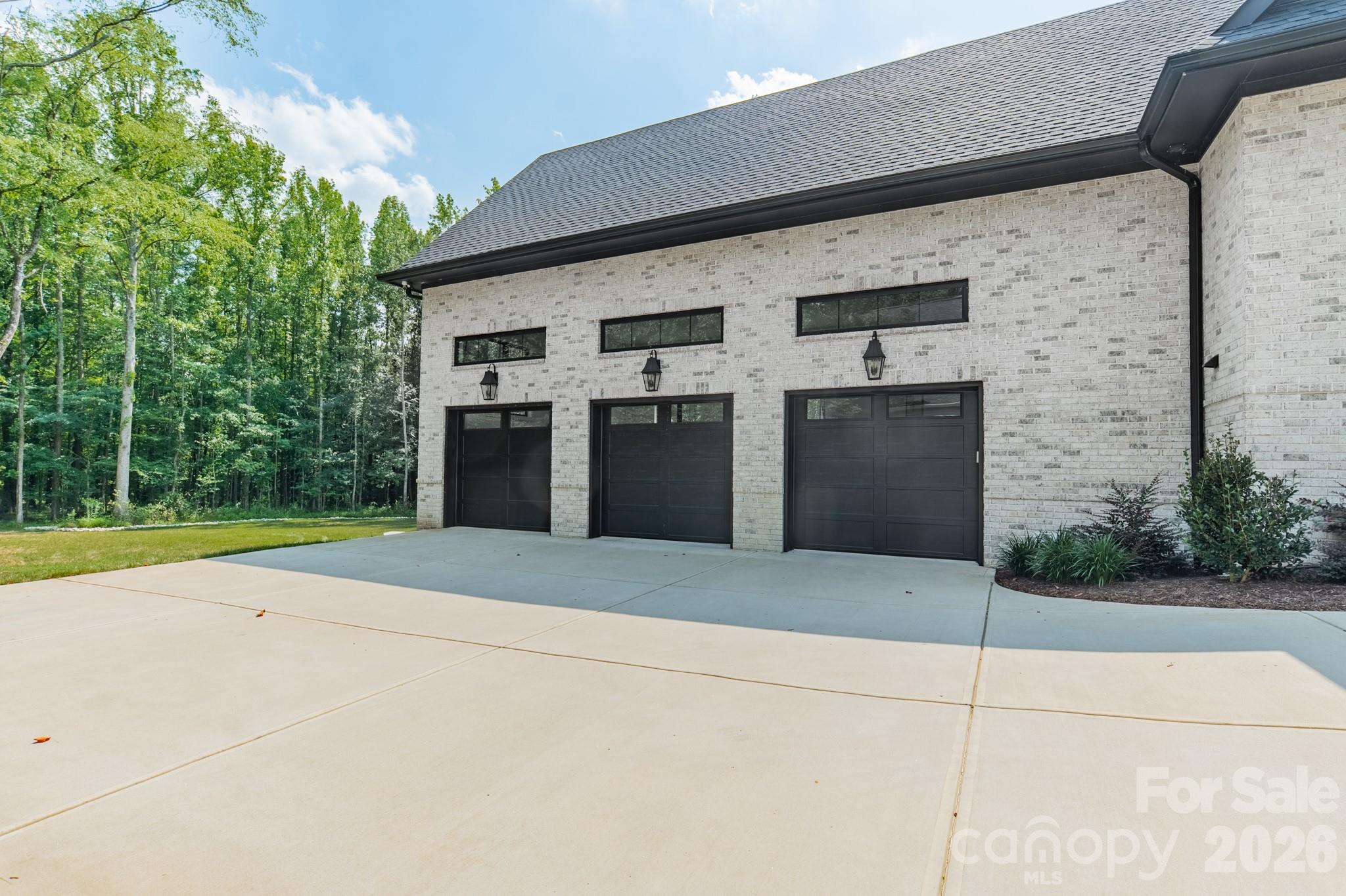 1725 Turtlewood Drive