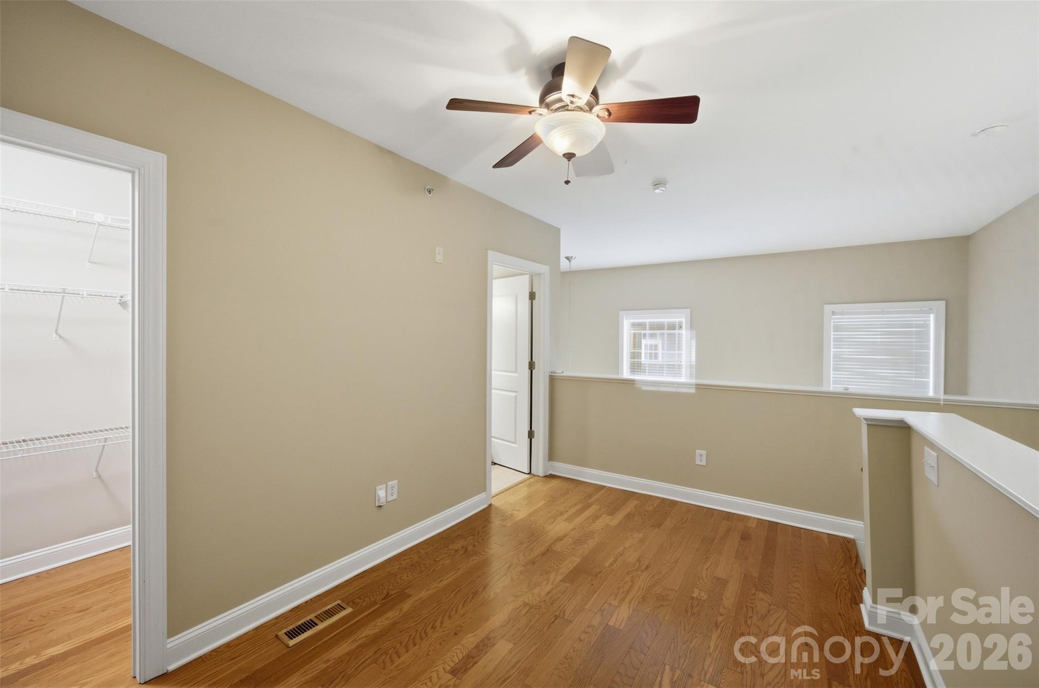 301 E Tremont Avenue Unit: 318