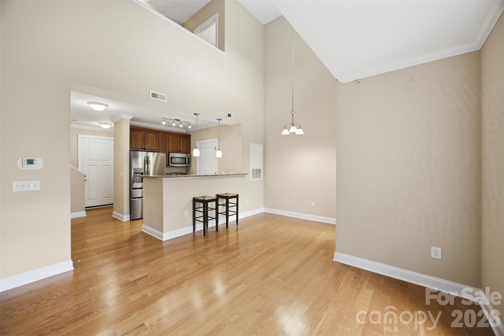 301 E Tremont Avenue Unit: 318