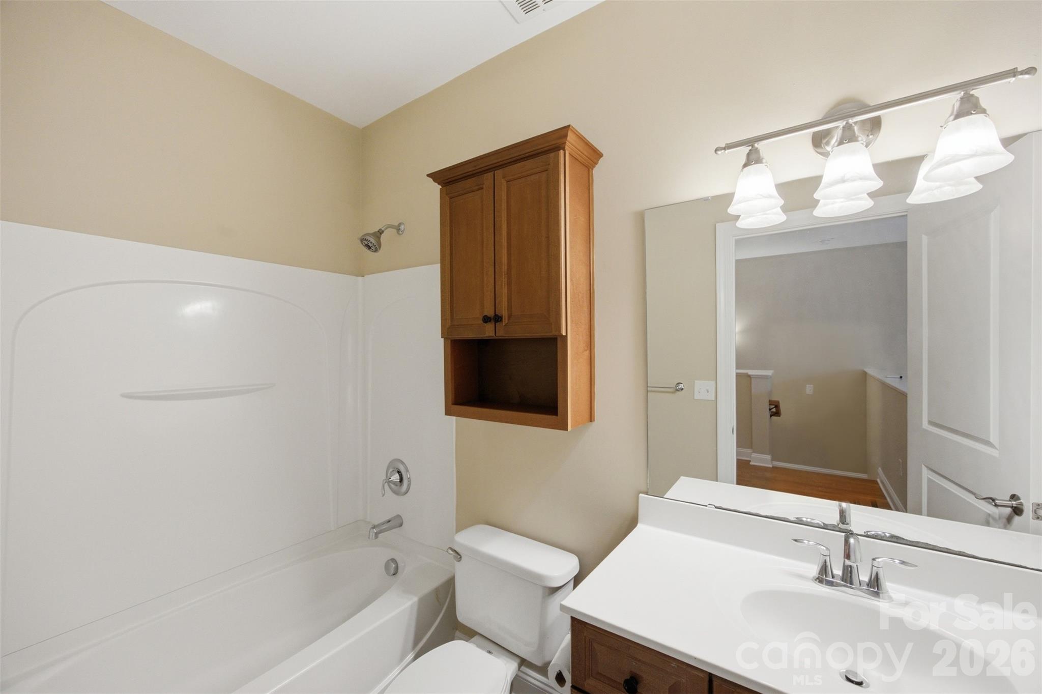 301 E Tremont Avenue Unit: 318