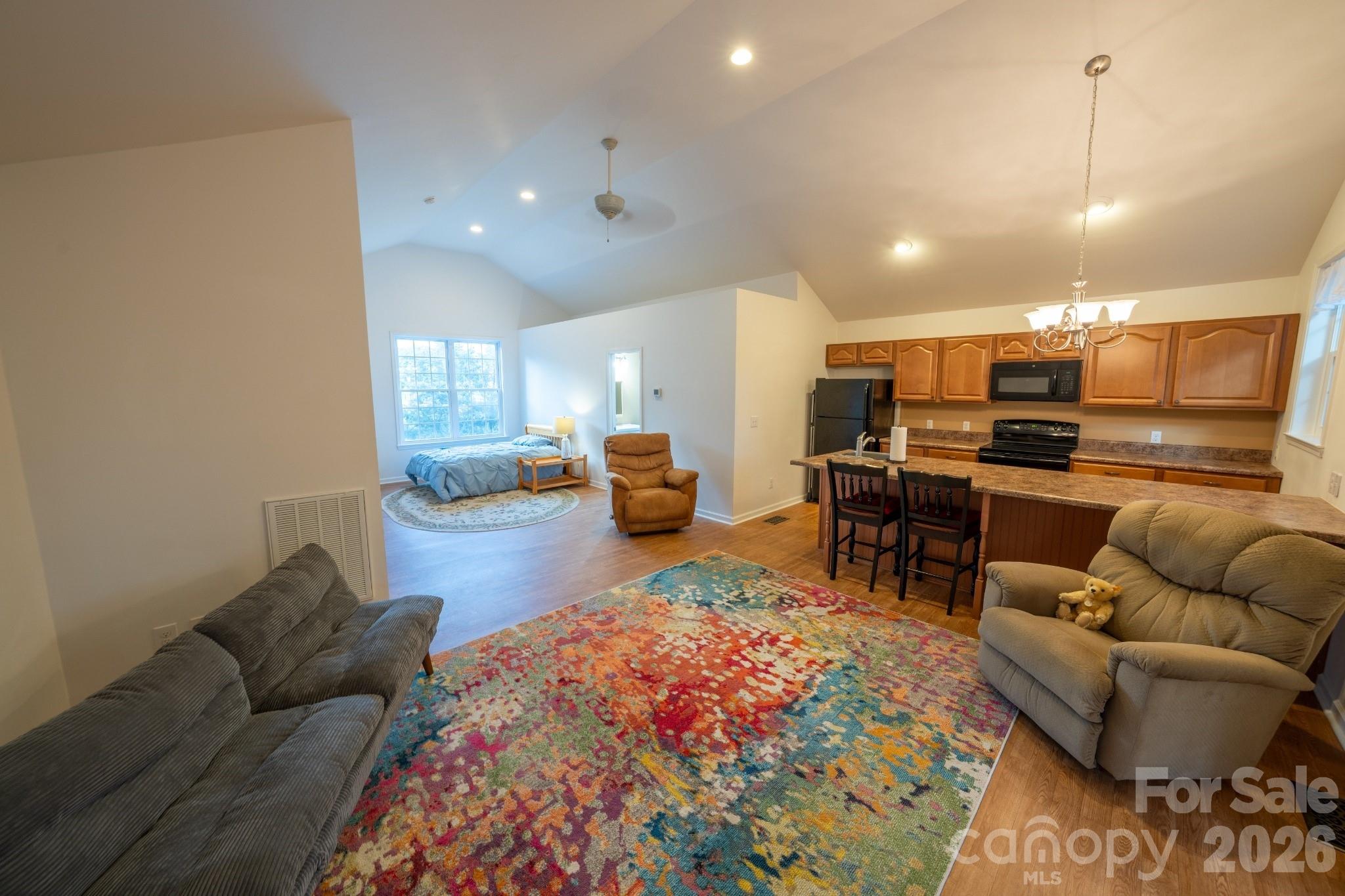 4904 Willow Pond Road
