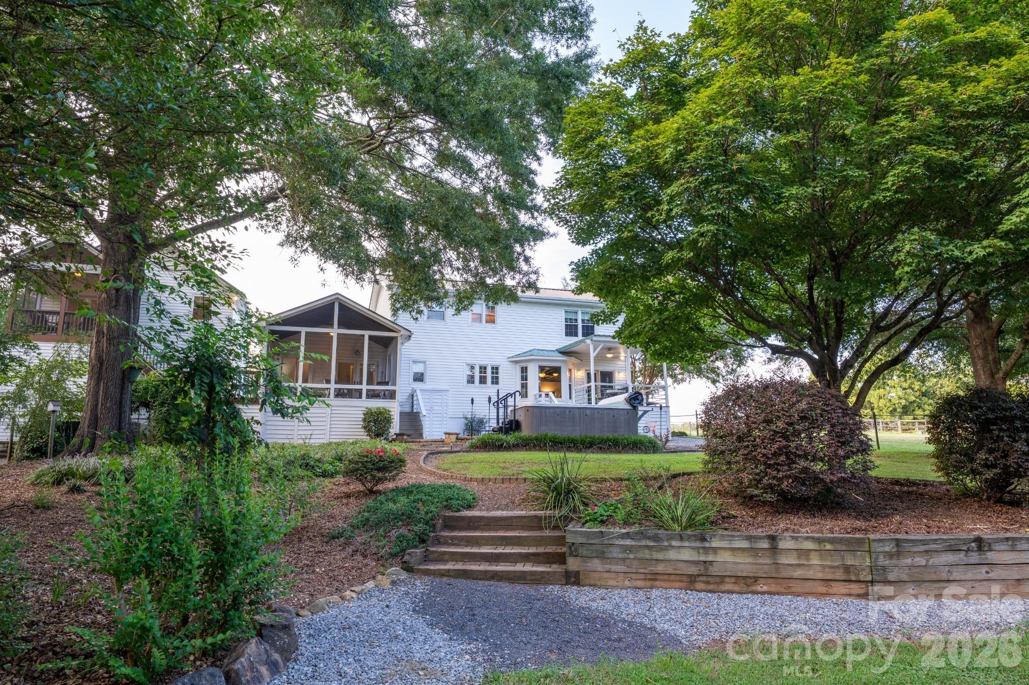 4904 Willow Pond Road