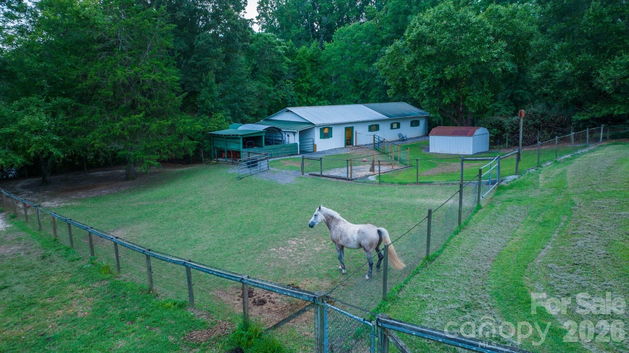 4904 Willow Pond Road