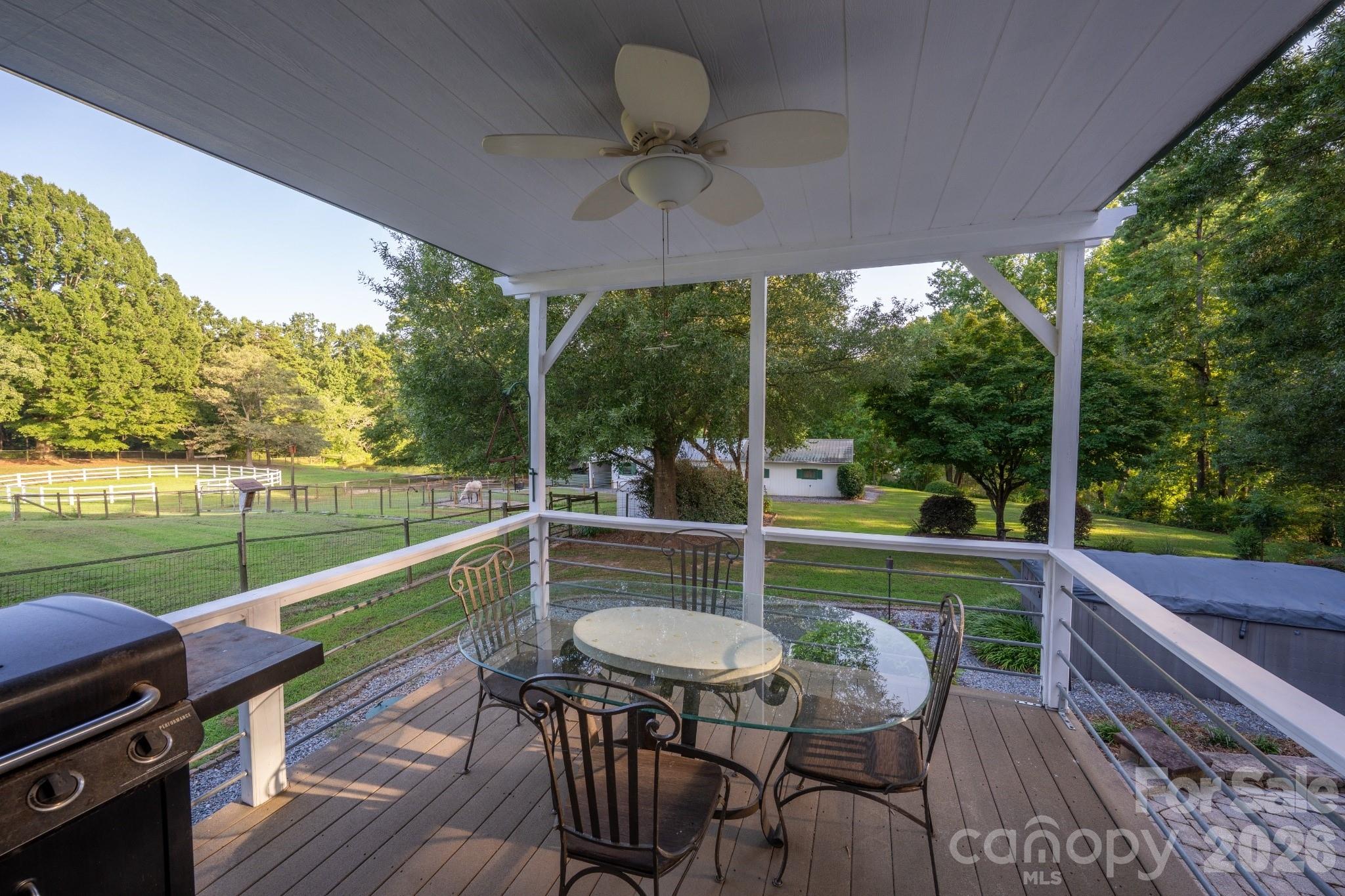 4904 Willow Pond Road