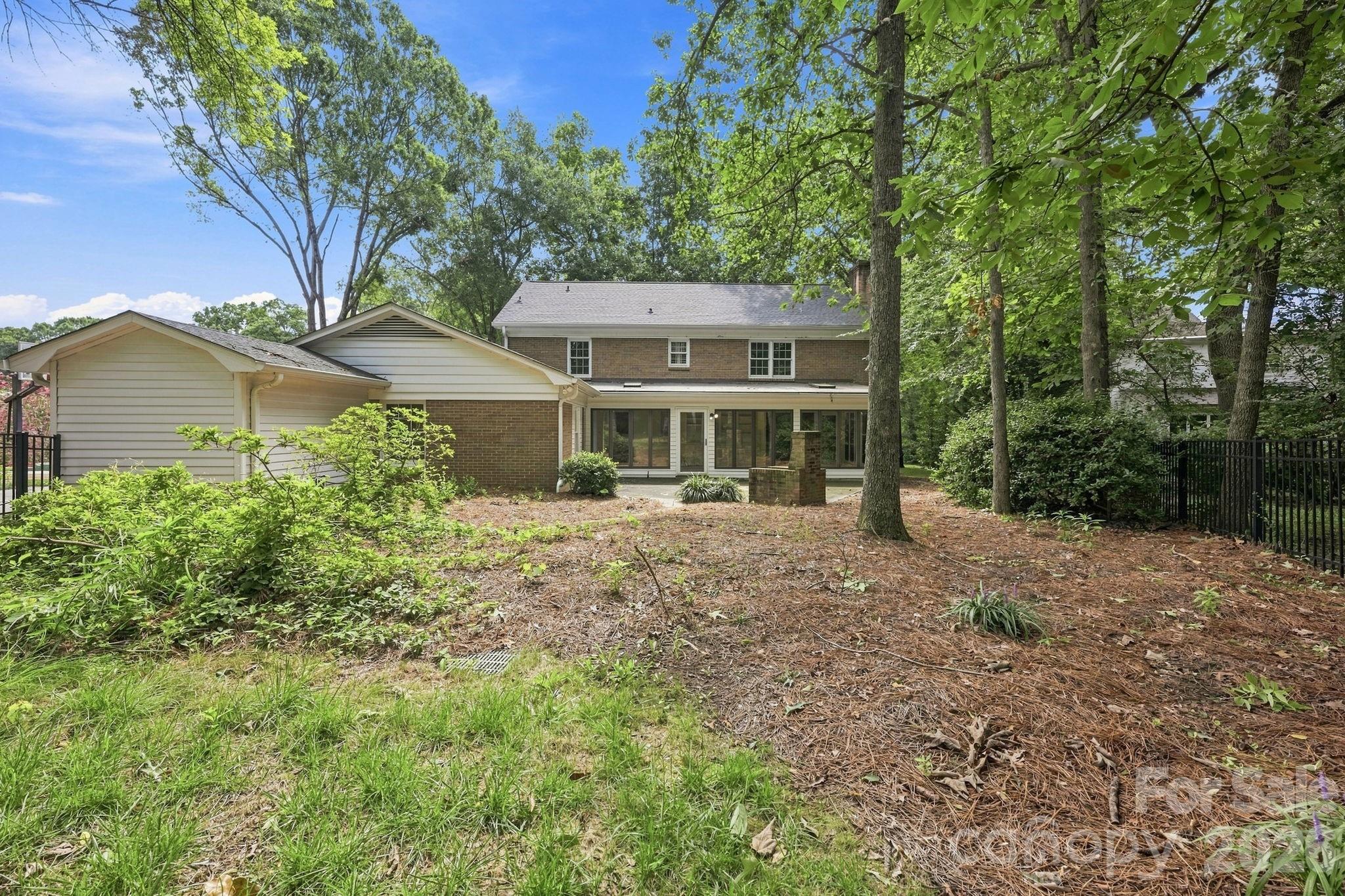 3528 Broadfield Road