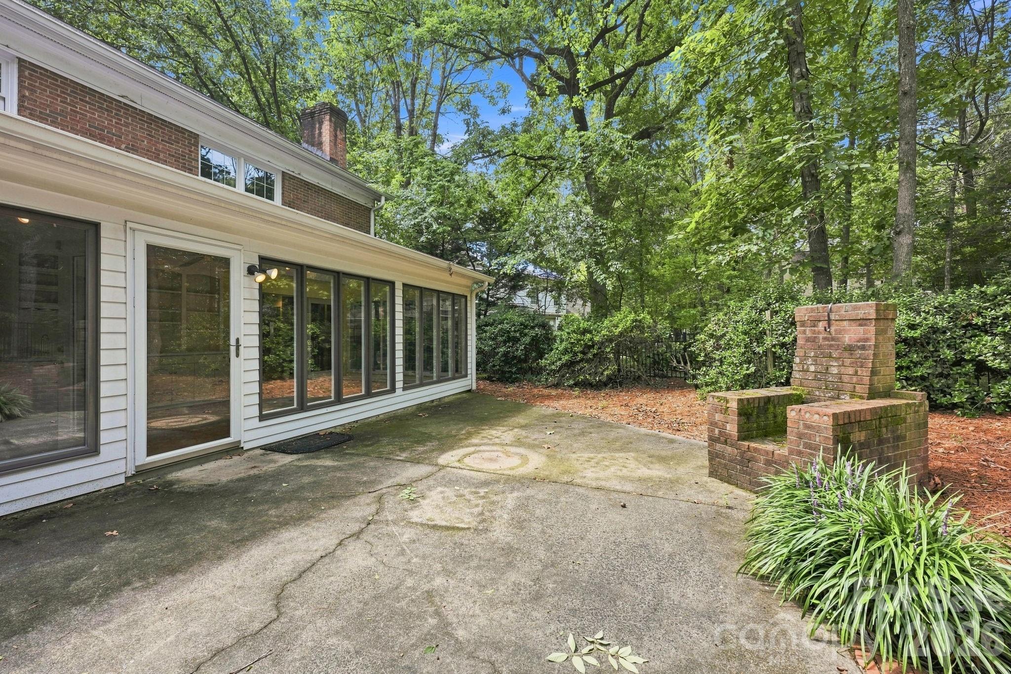 3528 Broadfield Road