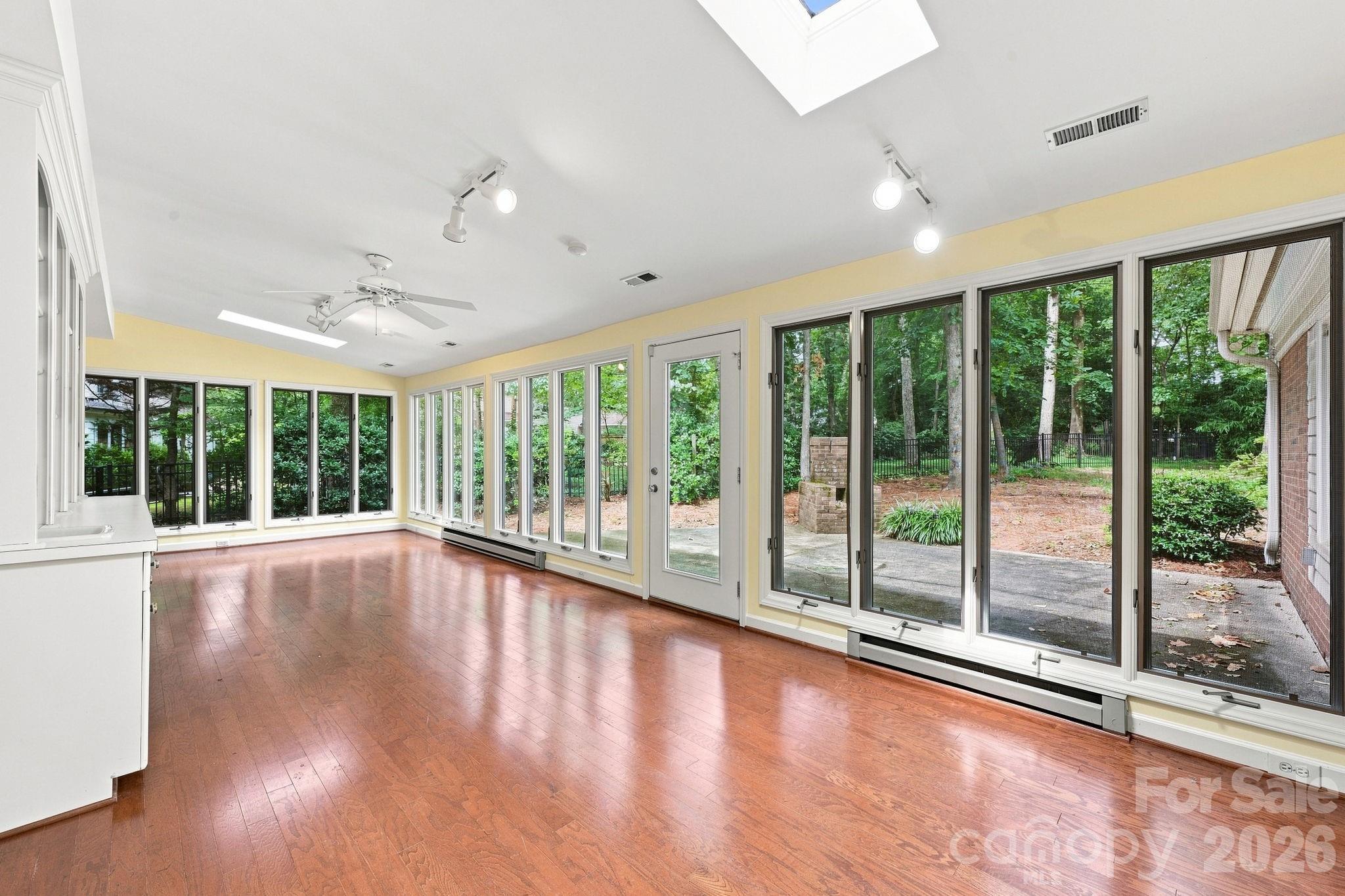 3528 Broadfield Road