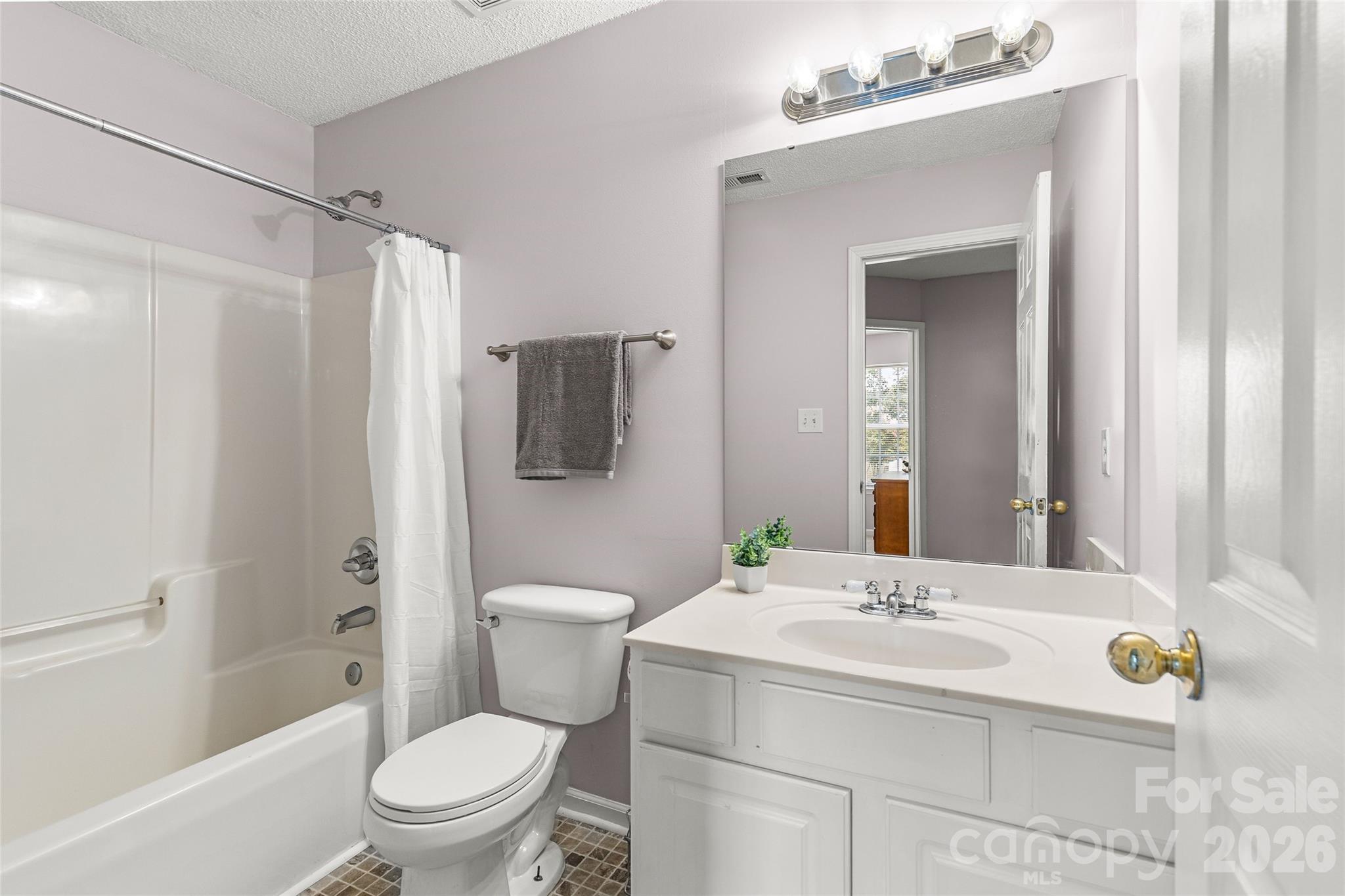 3042 Wyntree Court