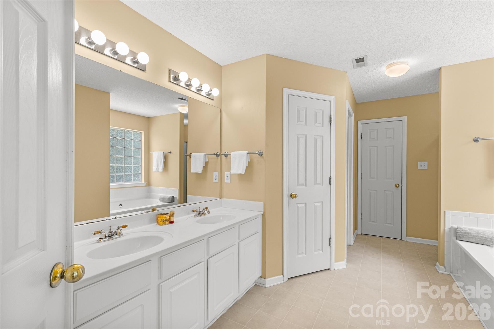 3042 Wyntree Court