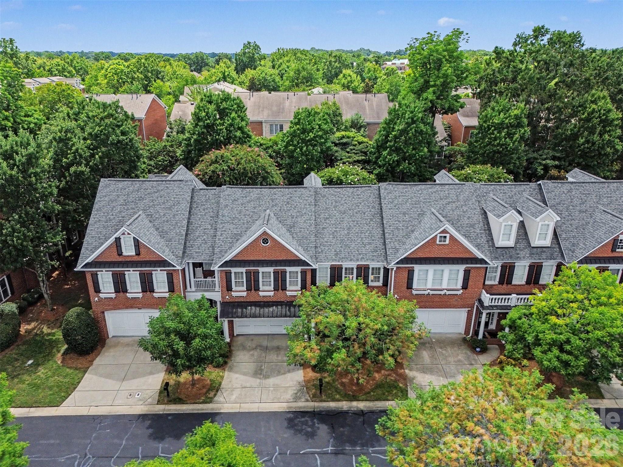 7526 Bluestar Lane