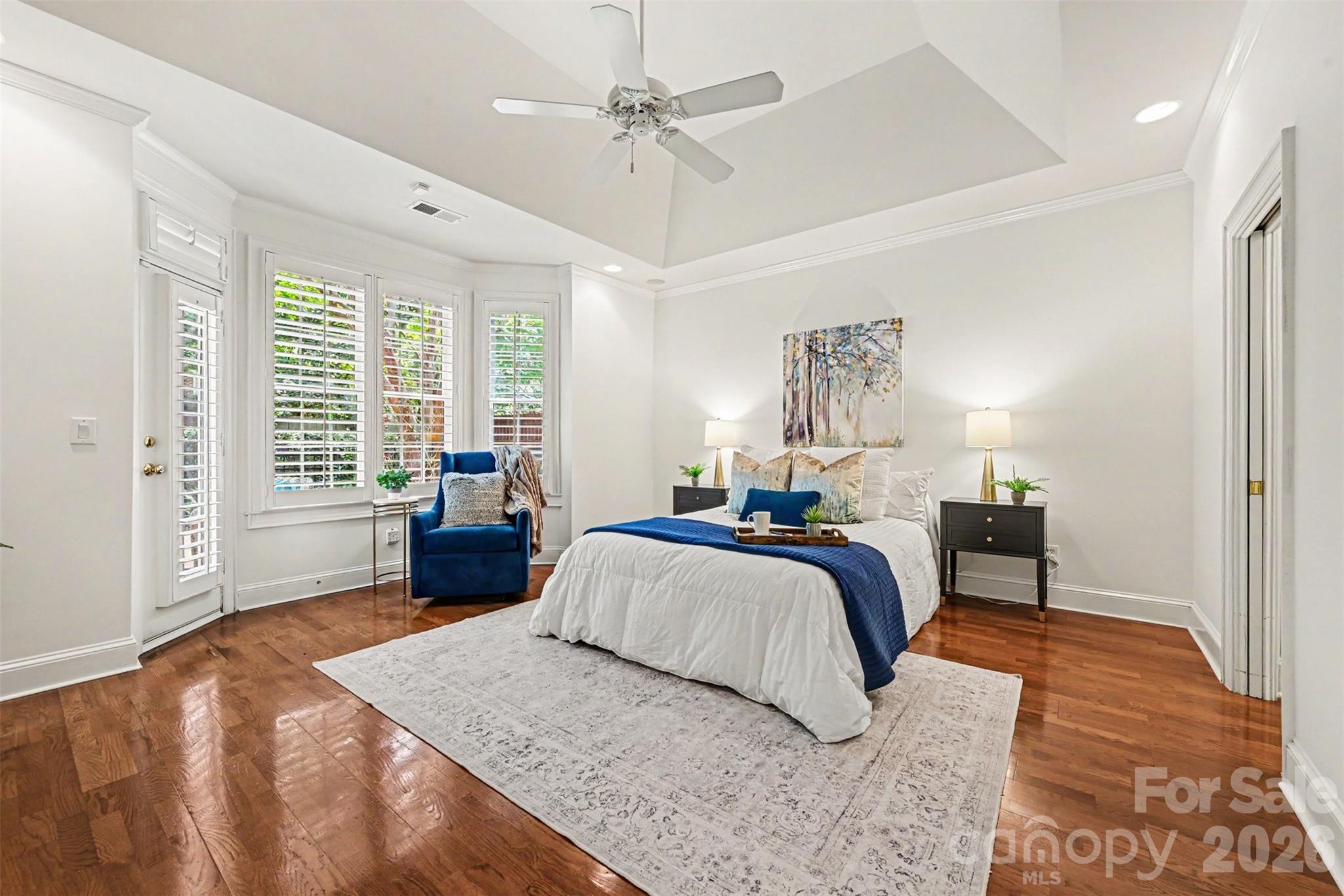 7526 Bluestar Lane