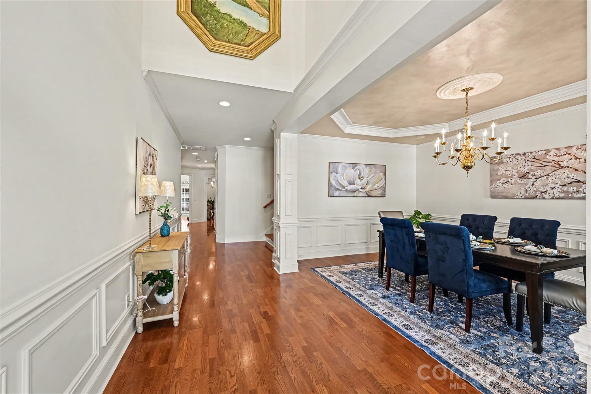 7526 Bluestar Lane