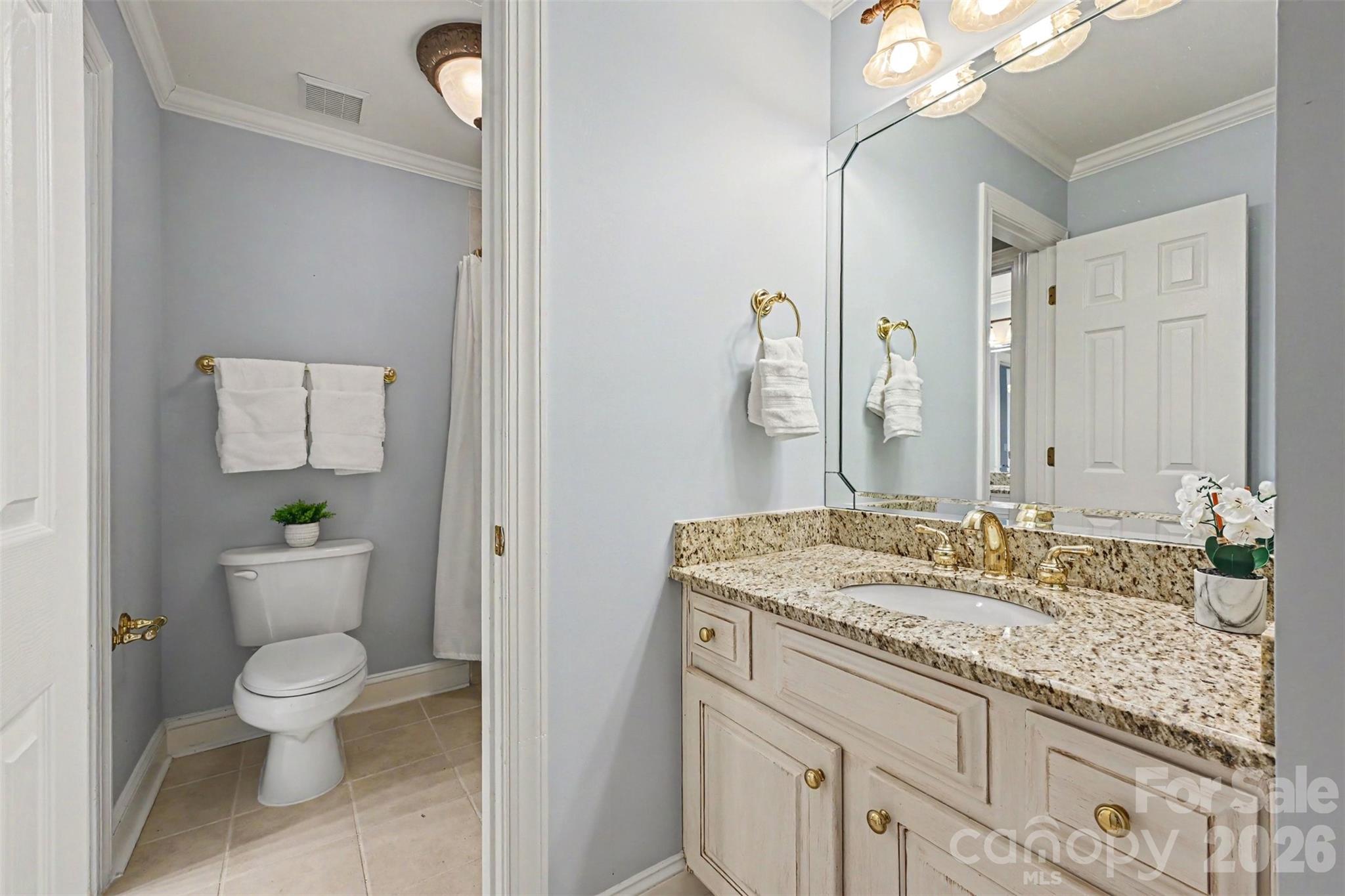 7526 Bluestar Lane
