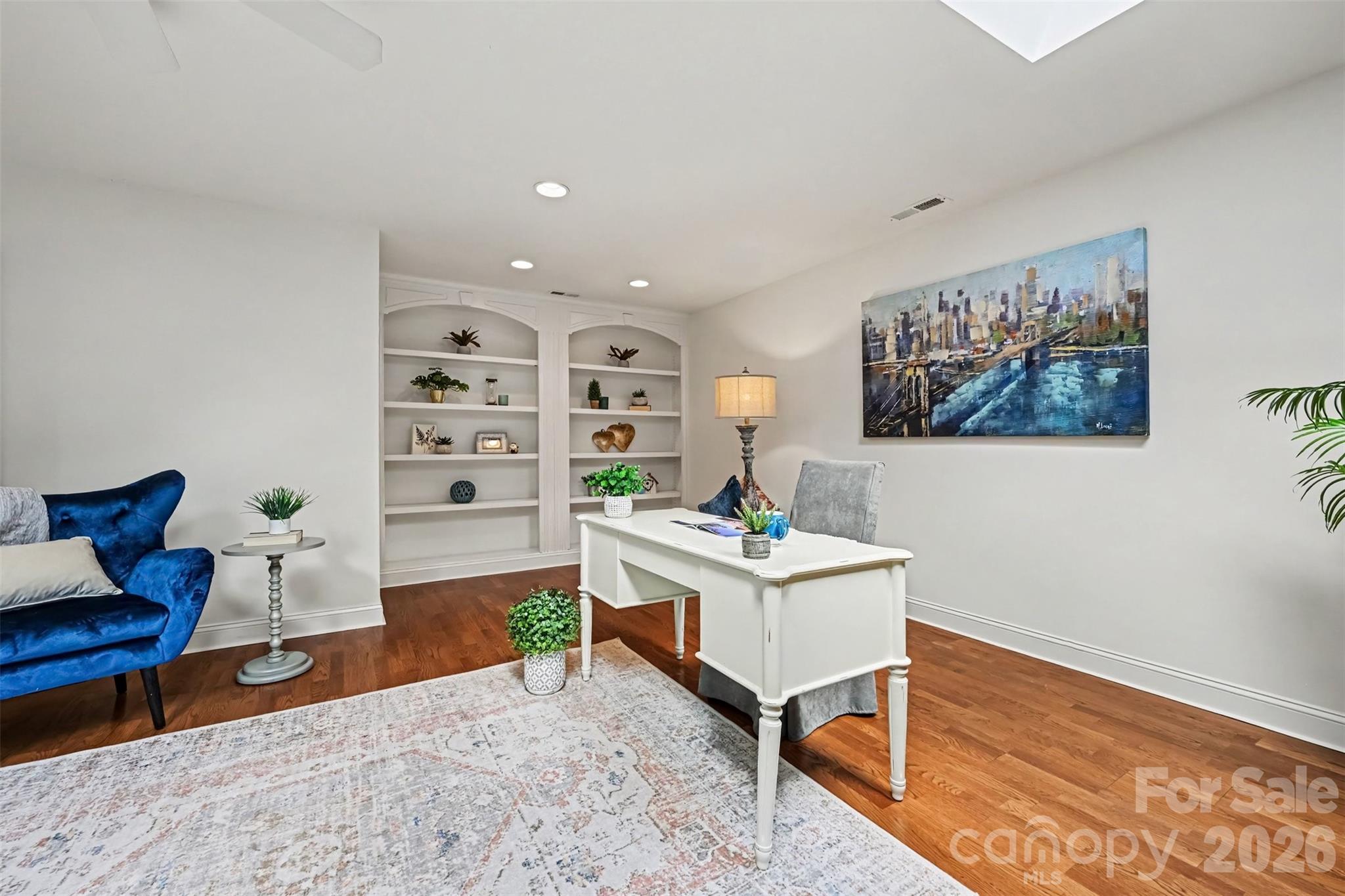 7526 Bluestar Lane