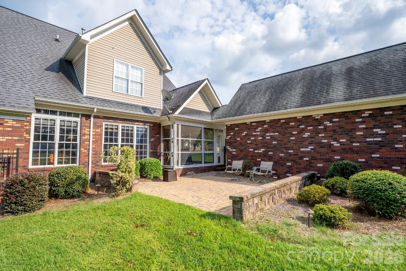 1927 Windmere Drive