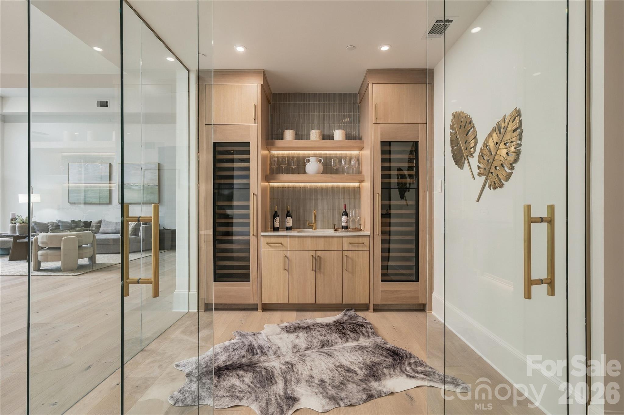 409 Queens Road Unit: 503
