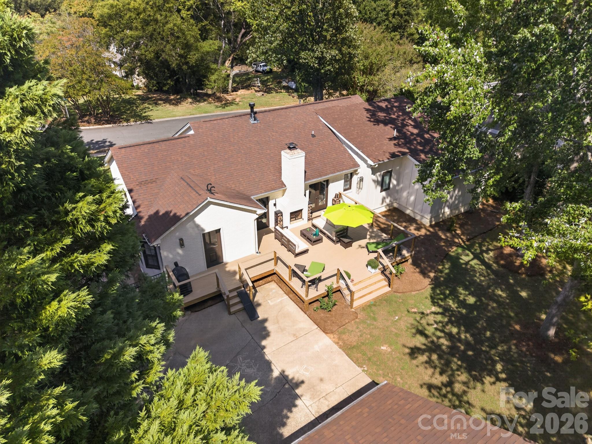 2021 Lynbridge Drive