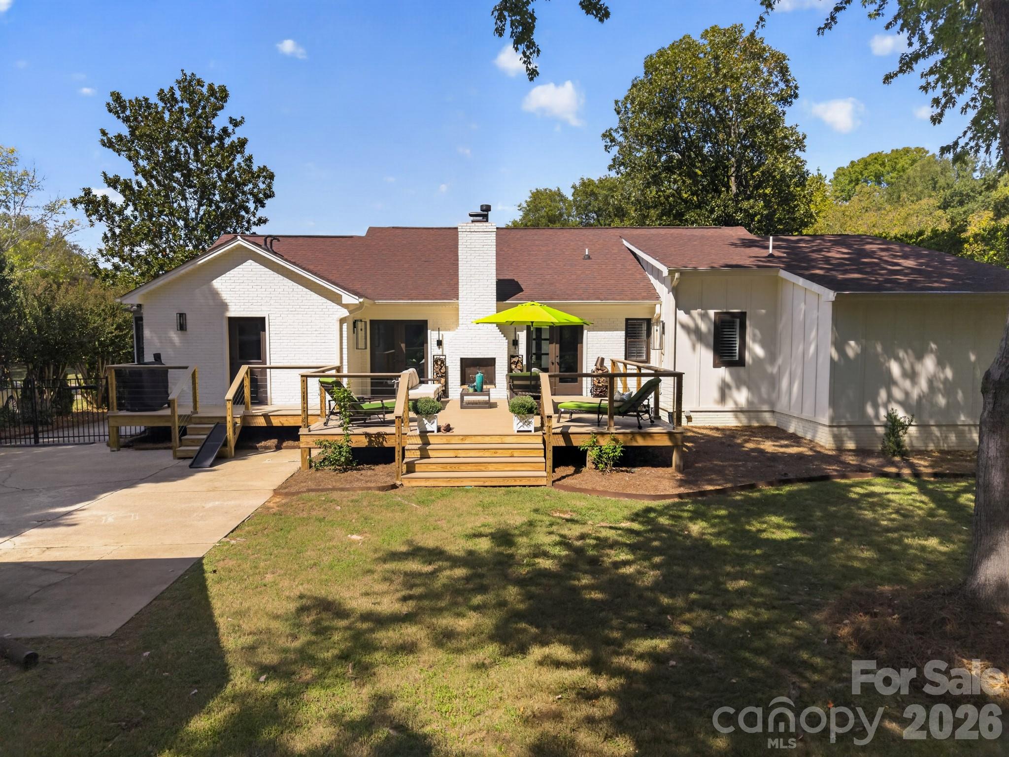 2021 Lynbridge Drive